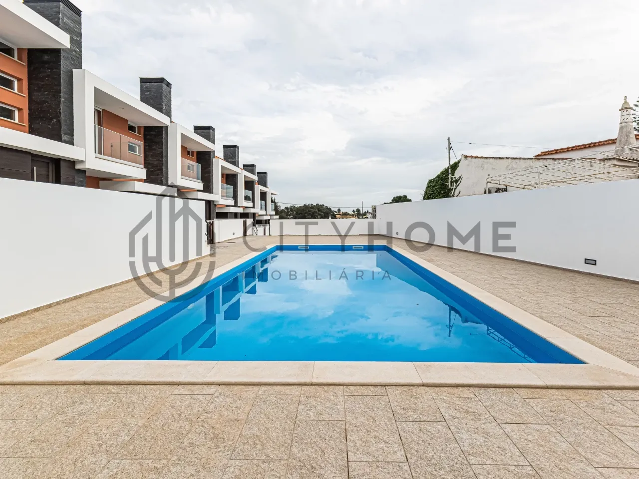 Contemporary 3-Bedroom Villa with Pool and Sea Views in Albufeira - View image 26 of 34