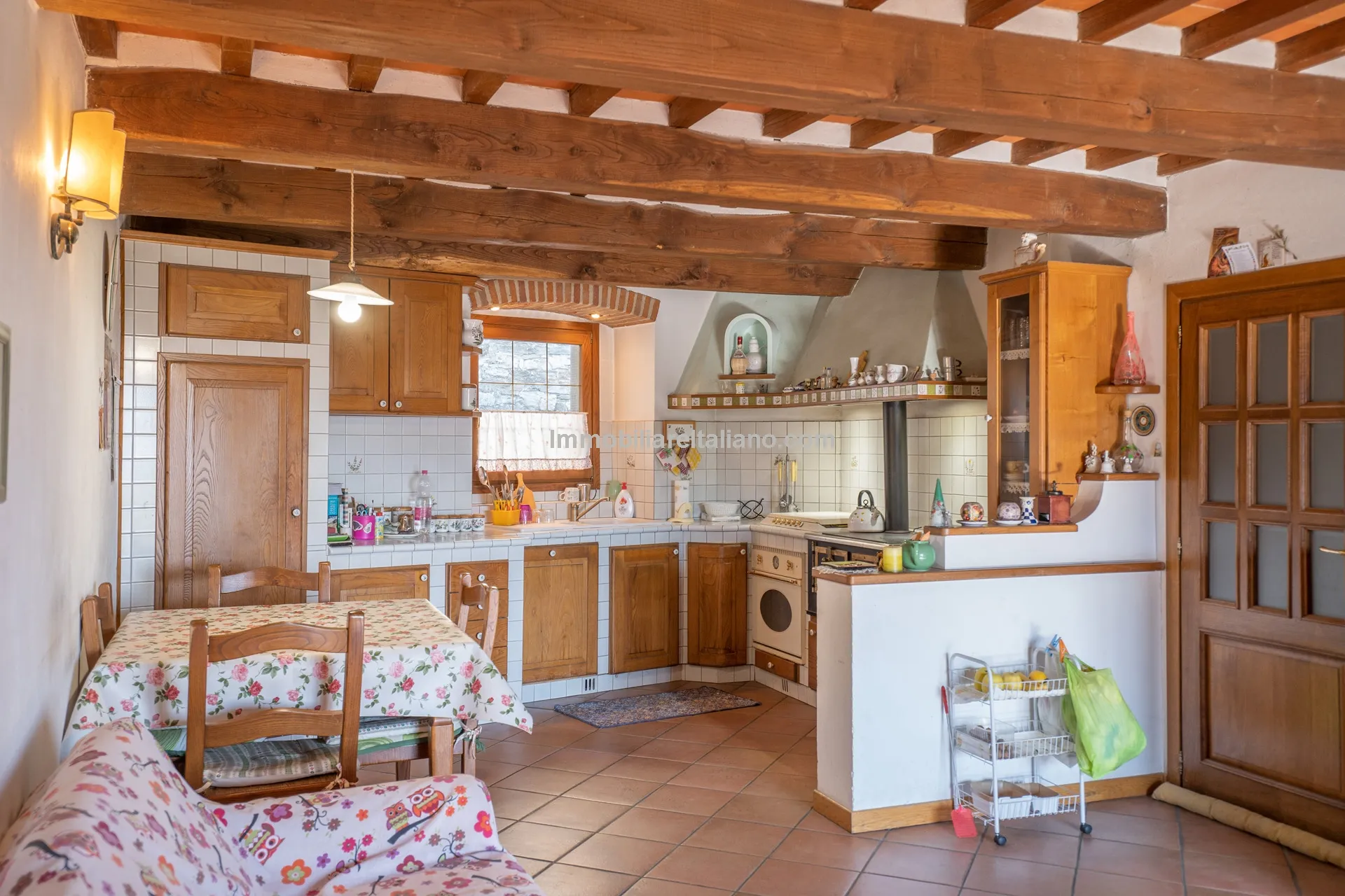 Tuscan Country House with Redevelopment Prospects in Caprese Michelangelo - View image 27 of 51