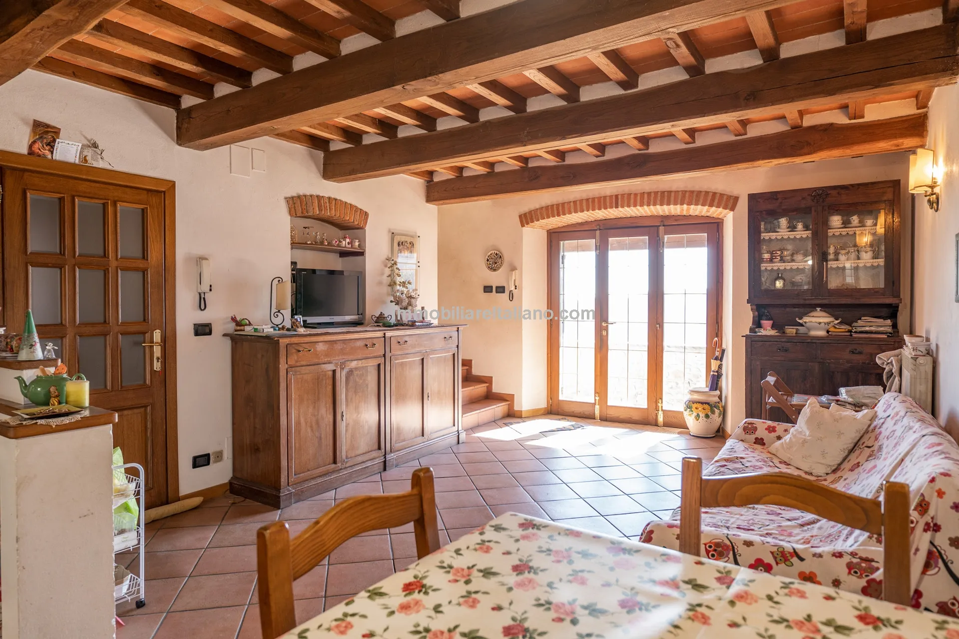 Tuscan Country House with Redevelopment Prospects in Caprese Michelangelo - View image 30 of 51