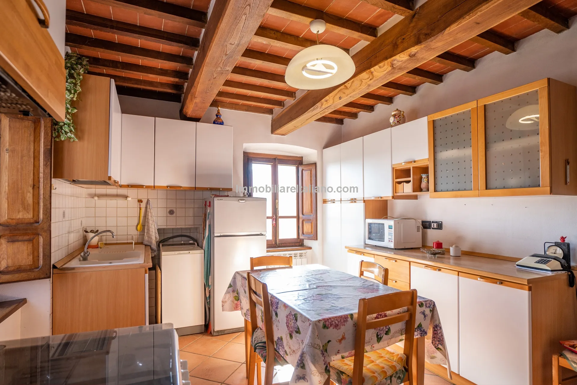 Tuscan Country House with Redevelopment Prospects in Caprese Michelangelo - View image 43 of 51