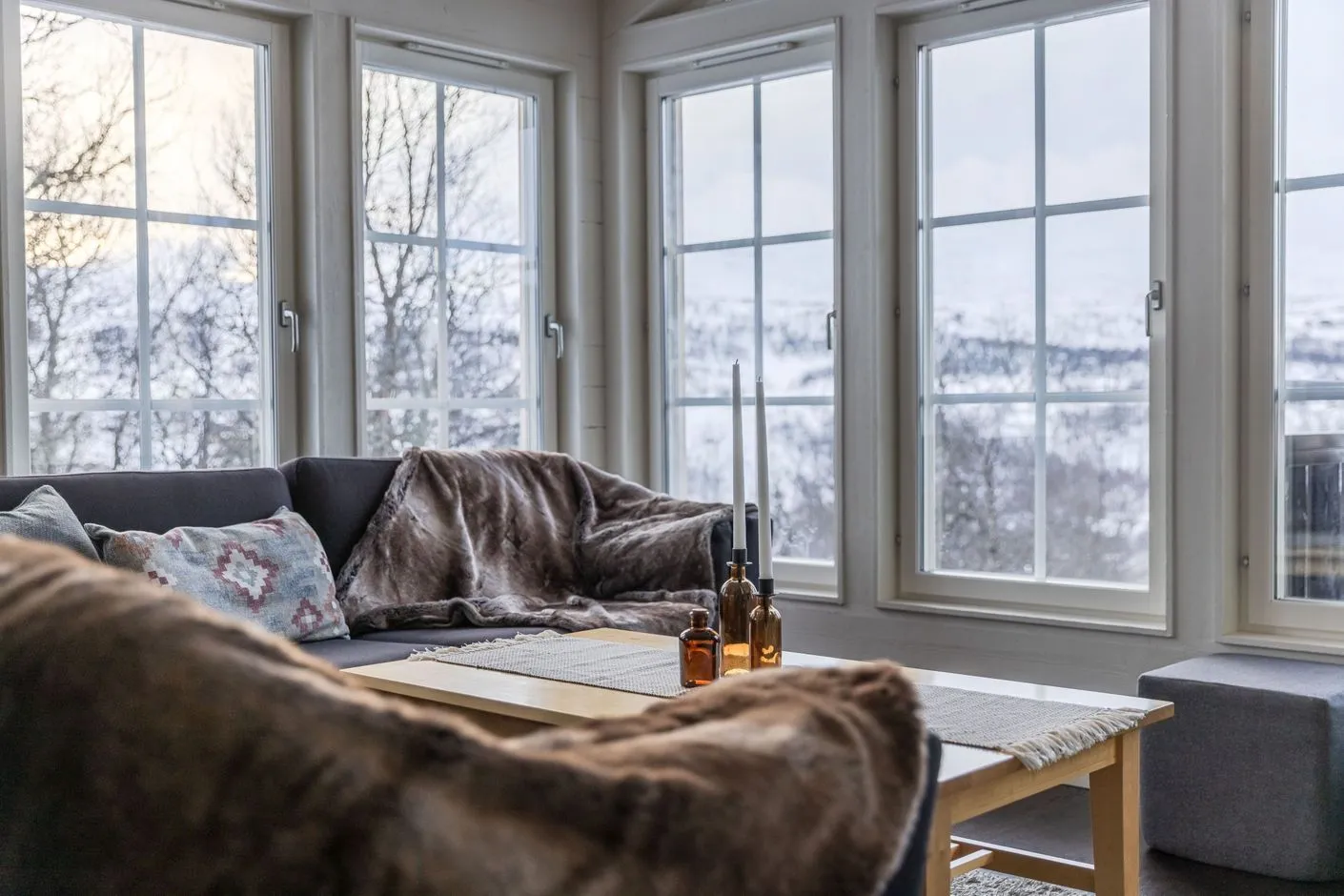 Spacious 10-Bedroom Retreat in Scenic Tänndalen - Image 4