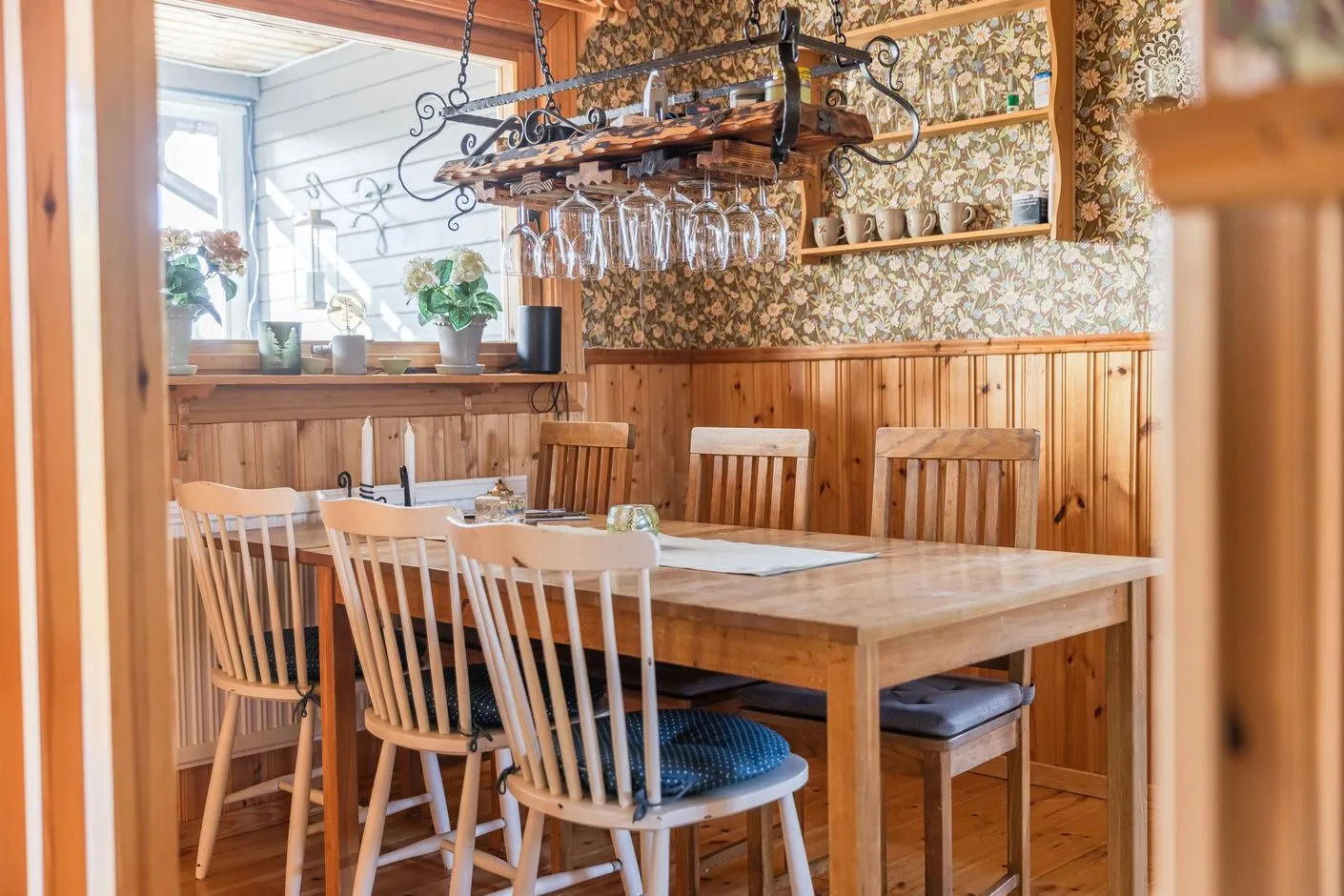 casa de campo sueca de 1979 con amplios terrenos en Funäsdalen - Image 3