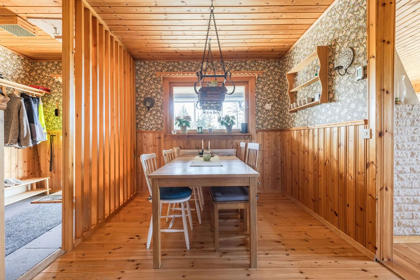 casa de campo sueca de 1979 con amplios terrenos en Funäsdalen - Ver imagen 10 de 34