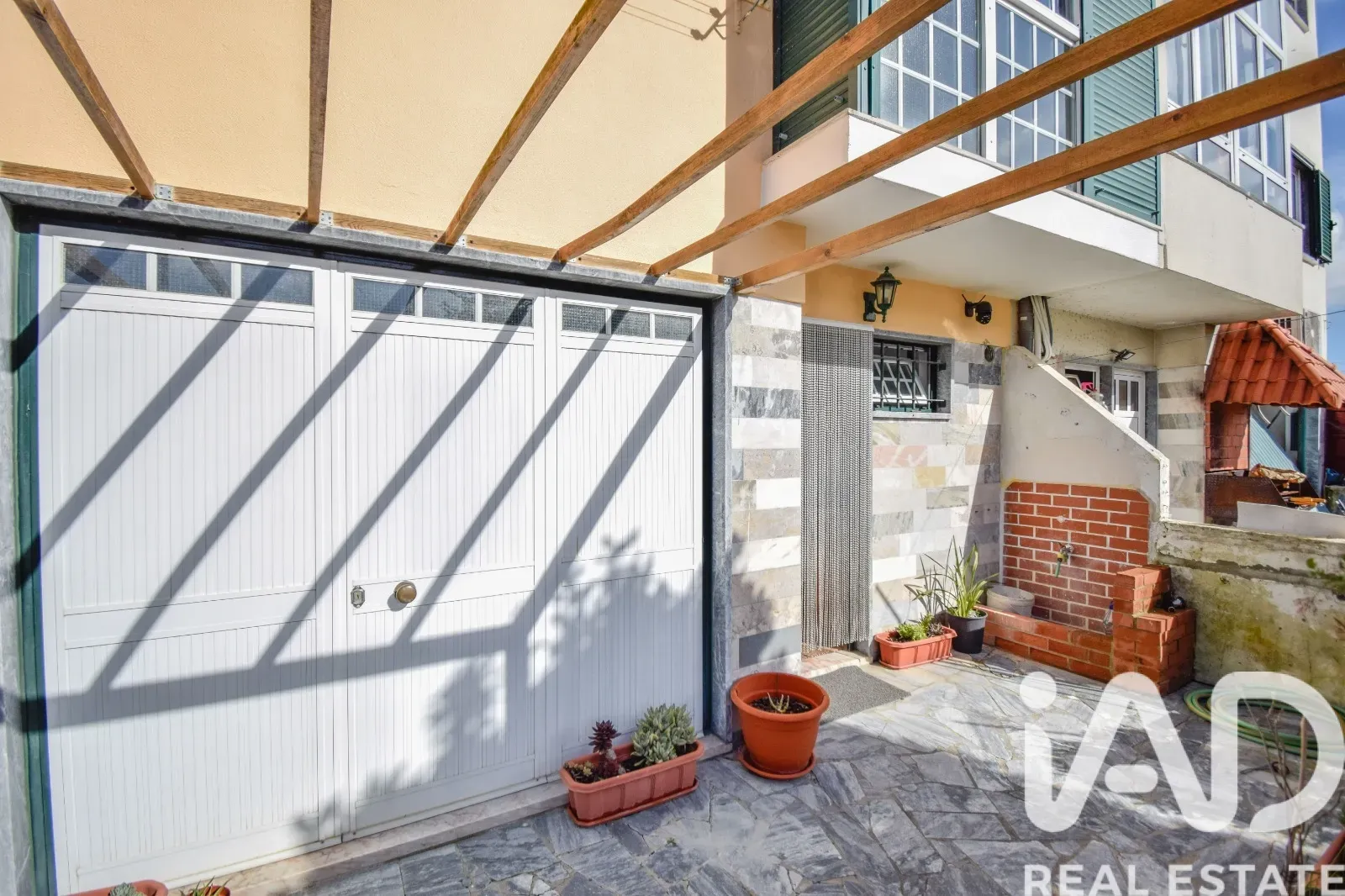 1970s Family Home with Garden and Parking in Algueirão-Mem Martins - View image 28 of 30