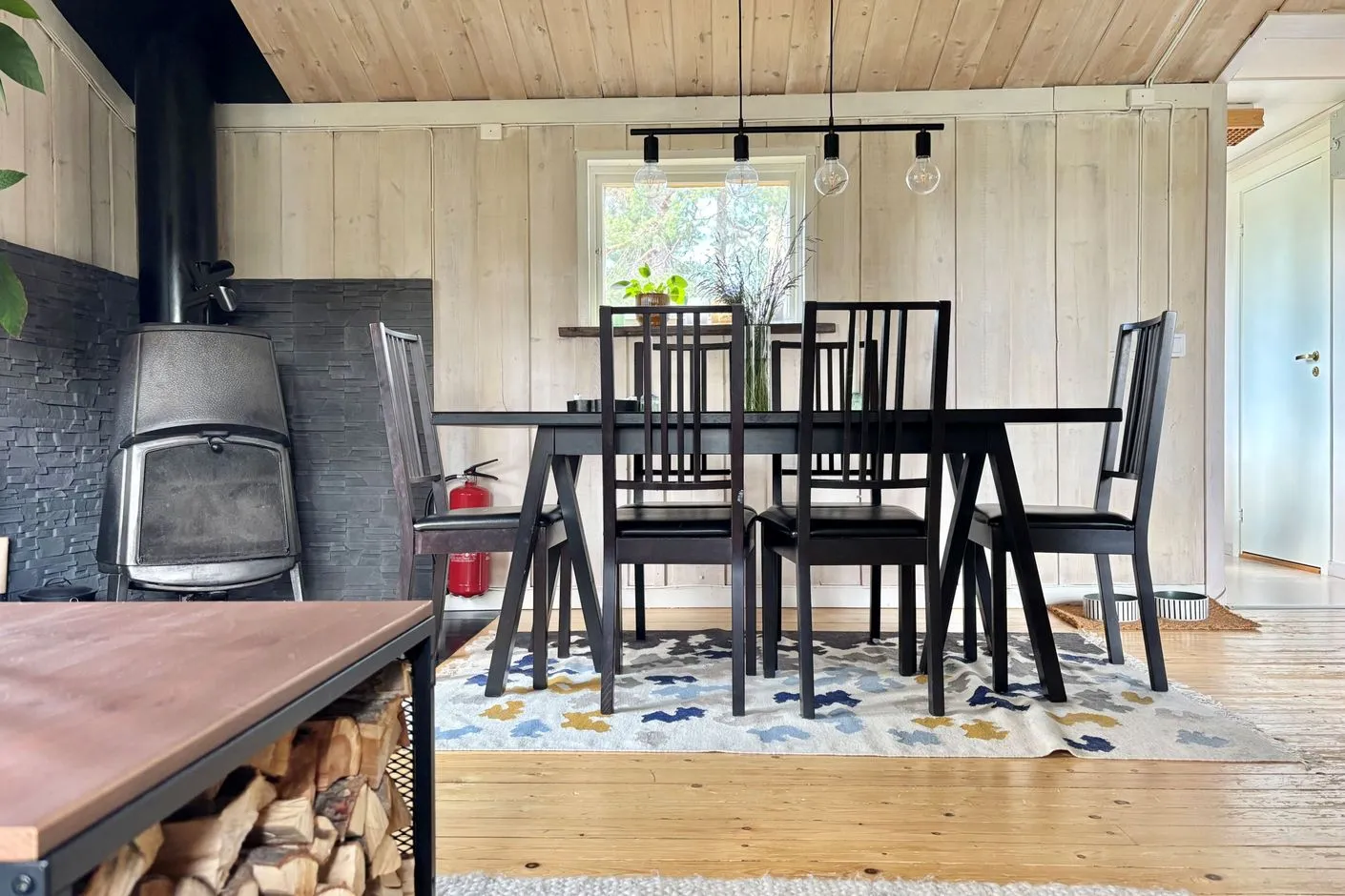 1970s Mountain Cabin with Expansive Grounds in Central Lofsdalen - View image 7 of 18