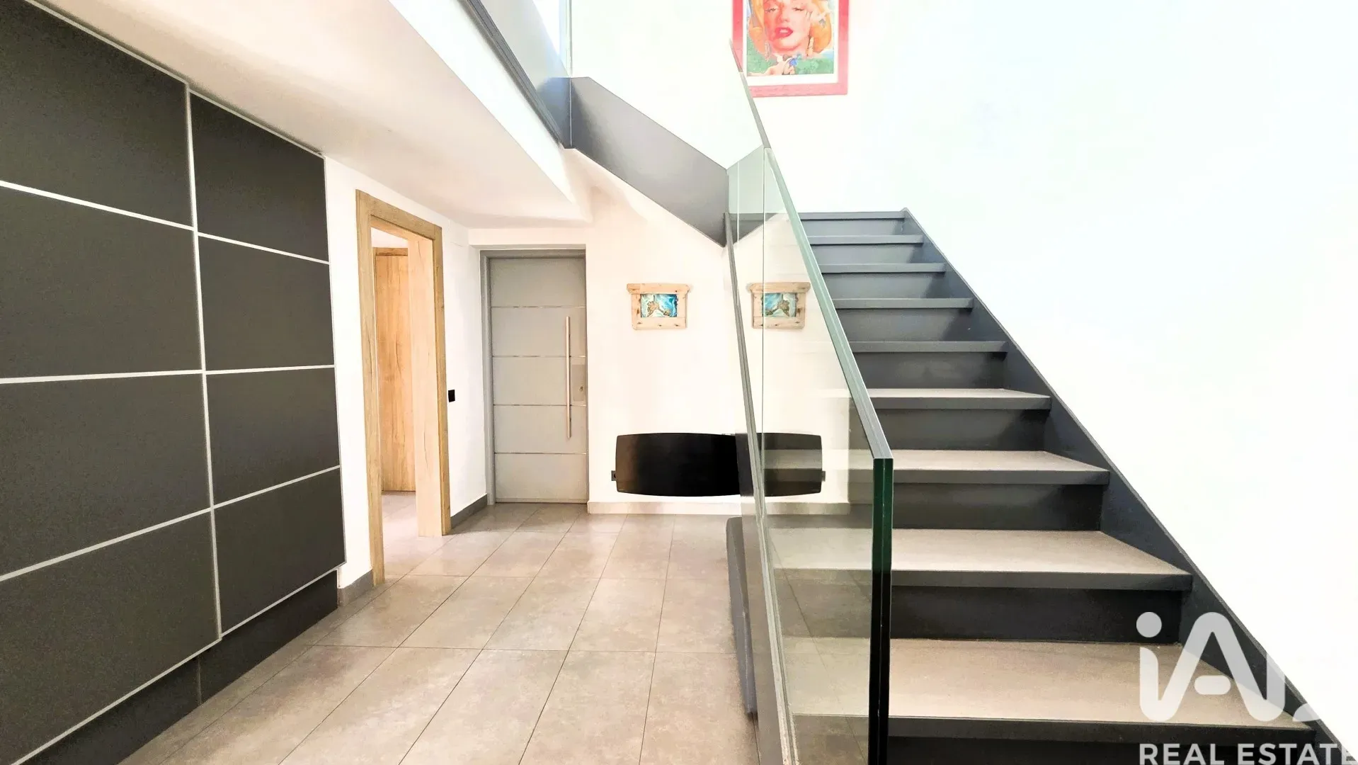 Modern 5-Bedroom House with Pool in Sant Fost de Campsentelles - View image 20 of 29