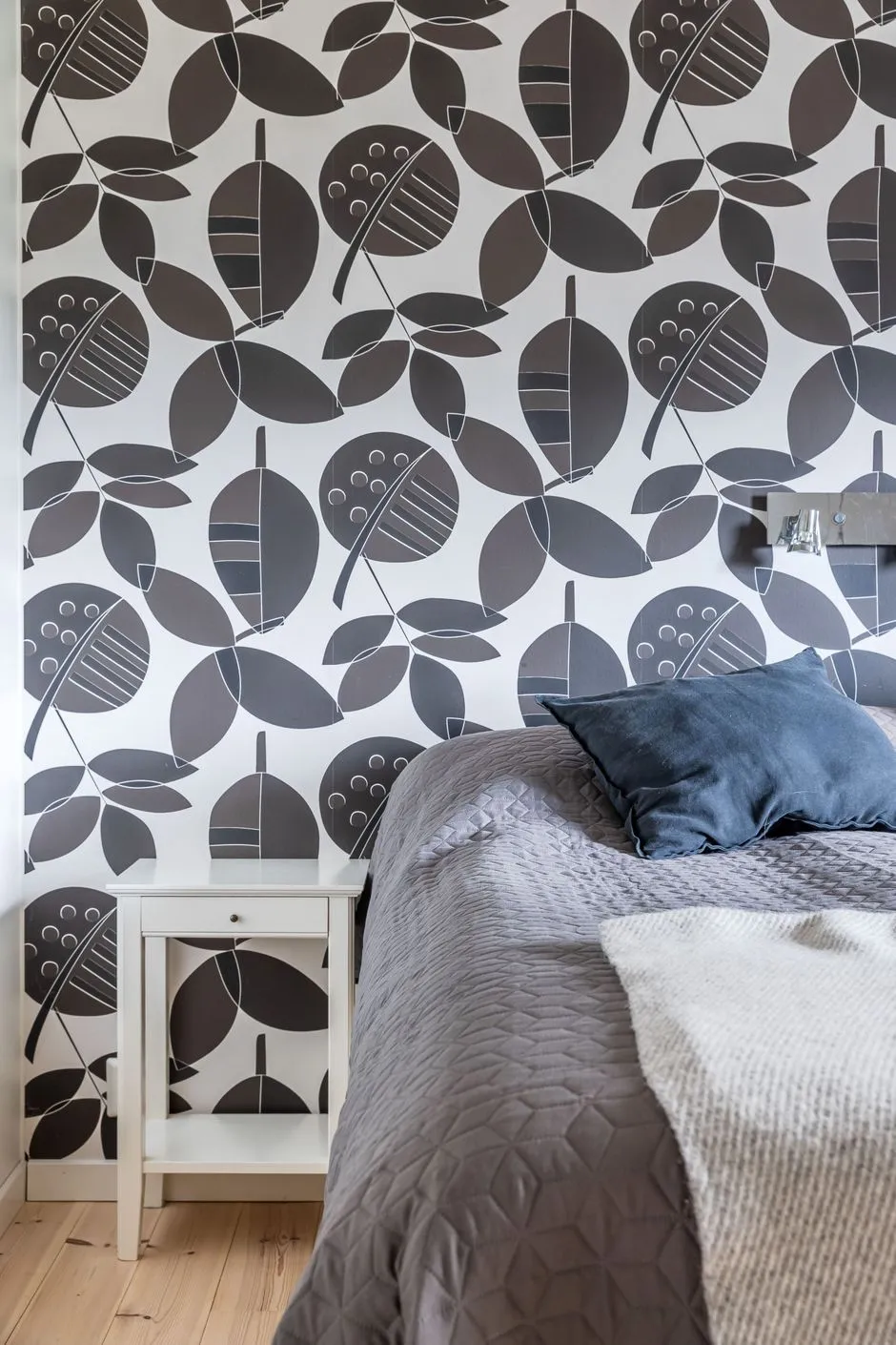 Contemporary 3-Bedroom Country House with Expansive Garden in Lofsdalen - View image 9 of 32