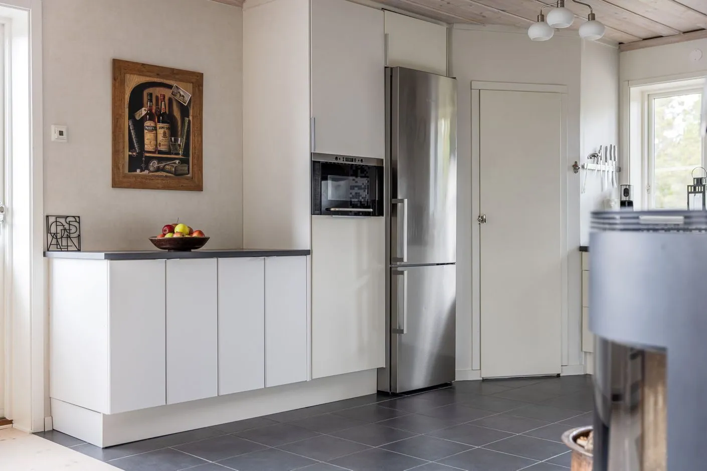 Contemporary 3-Bedroom Country House with Expansive Garden in Lofsdalen - View image 16 of 32