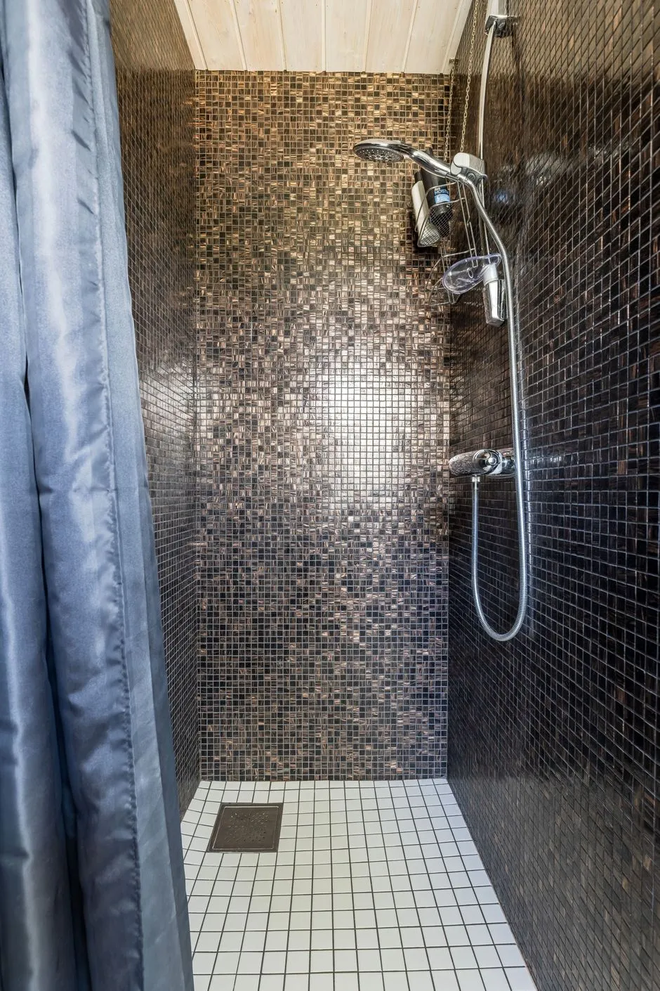 Contemporary 4-Bedroom House with Pool and Garden in Funäsdalen, Sweden - View image 22 of 25