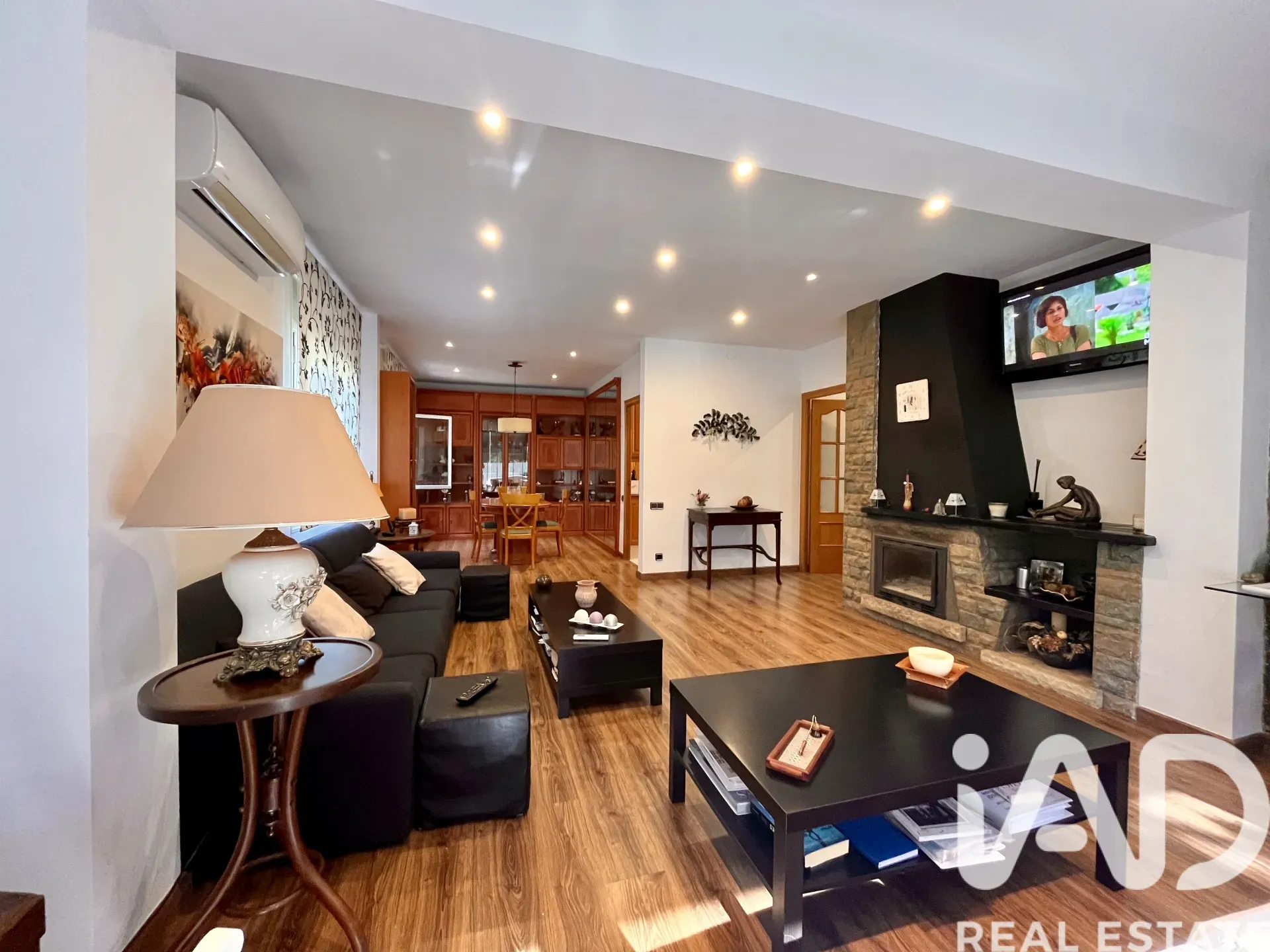 1970s Begues House with Pool and Garden Near Barcelona - View image 14 of 39