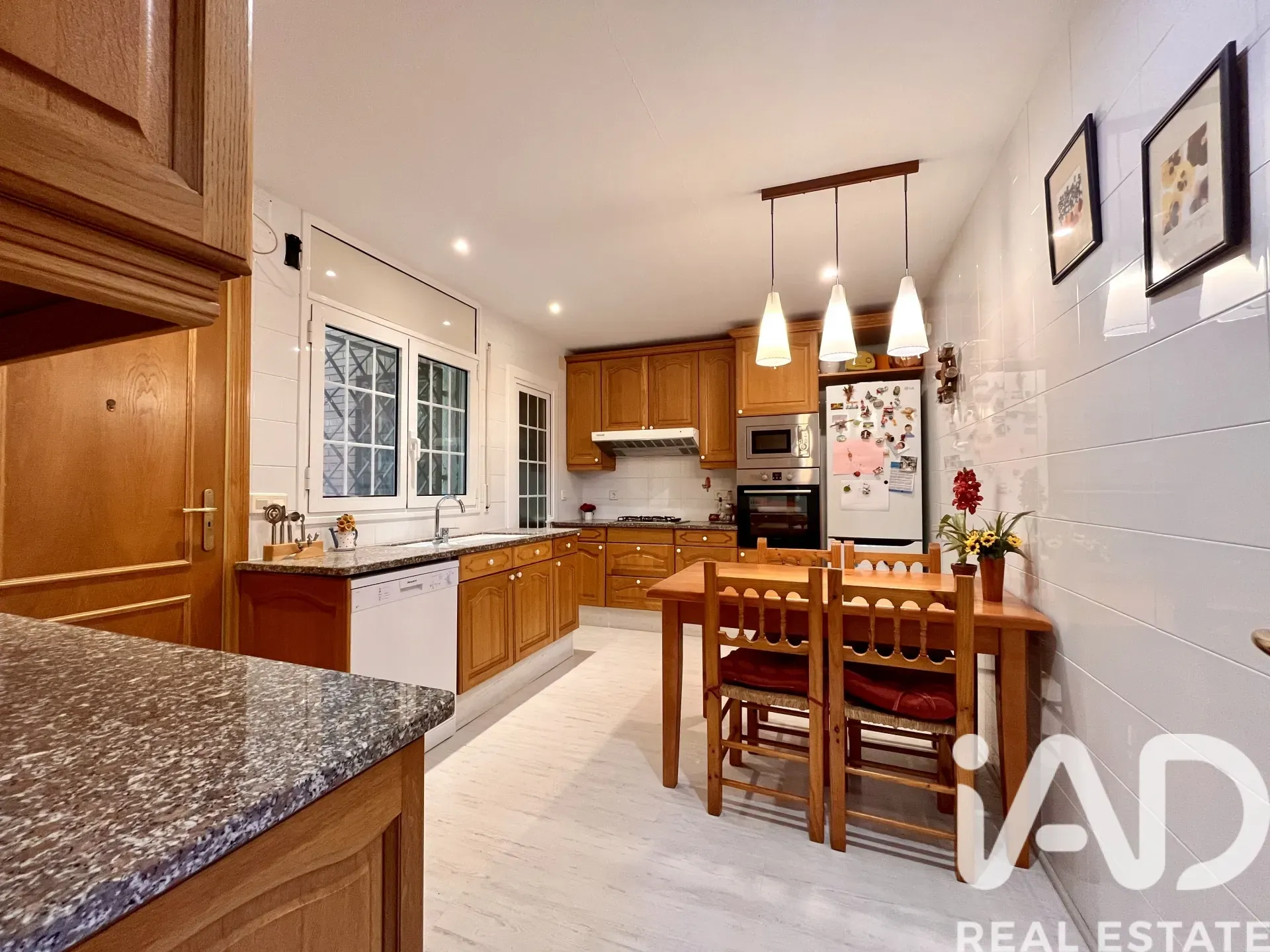 1970s Begues House with Pool and Garden Near Barcelona - View image 20 of 39