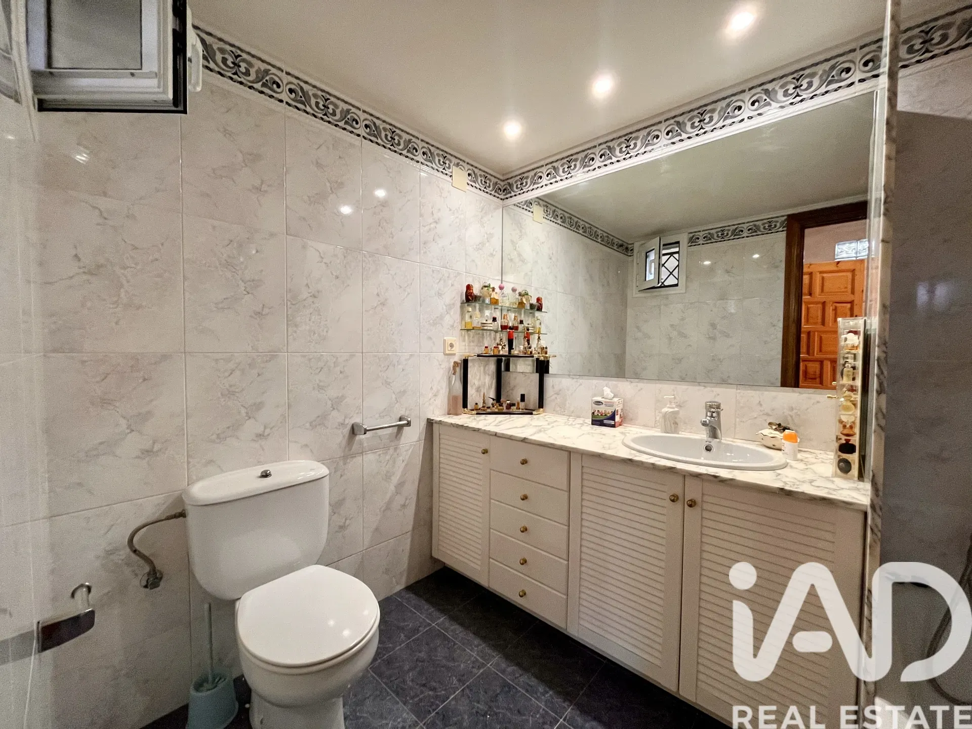 1970s Begues House with Pool and Garden Near Barcelona - View image 34 of 39