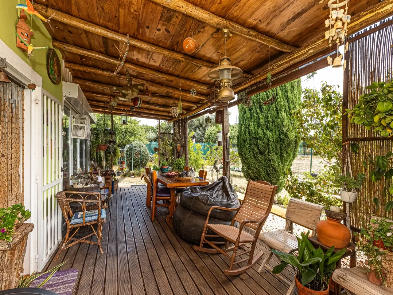 Charming 2-Bedroom House with Expansive Garden in Alcantarilha e Pêra - Image 2