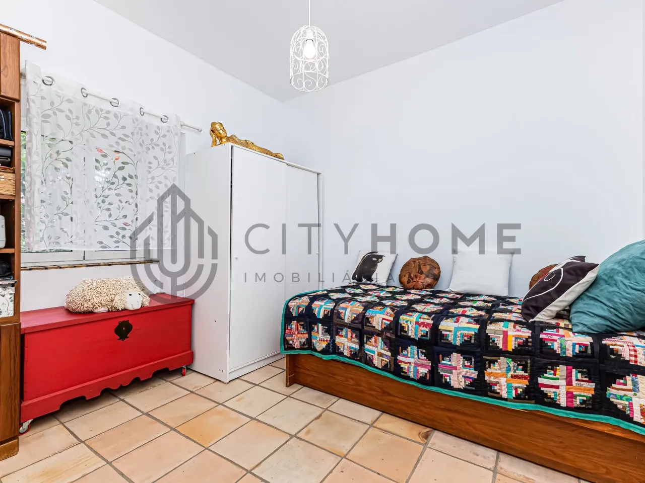 Charming 2-Bedroom House with Expansive Garden in Alcantarilha e Pêra - View image 12 of 24