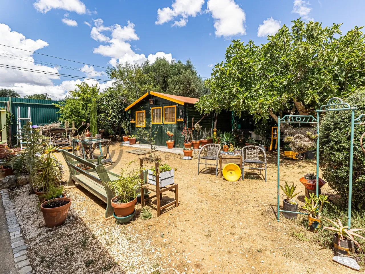 Charming 2-Bedroom House with Expansive Garden in Alcantarilha e Pêra - View image 23 of 24