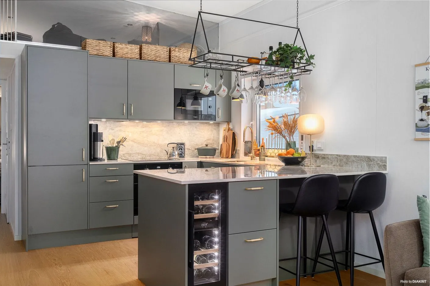 Modern Four-Bedroom House in Hemavan With Contemporary Design - View image 9 of 34