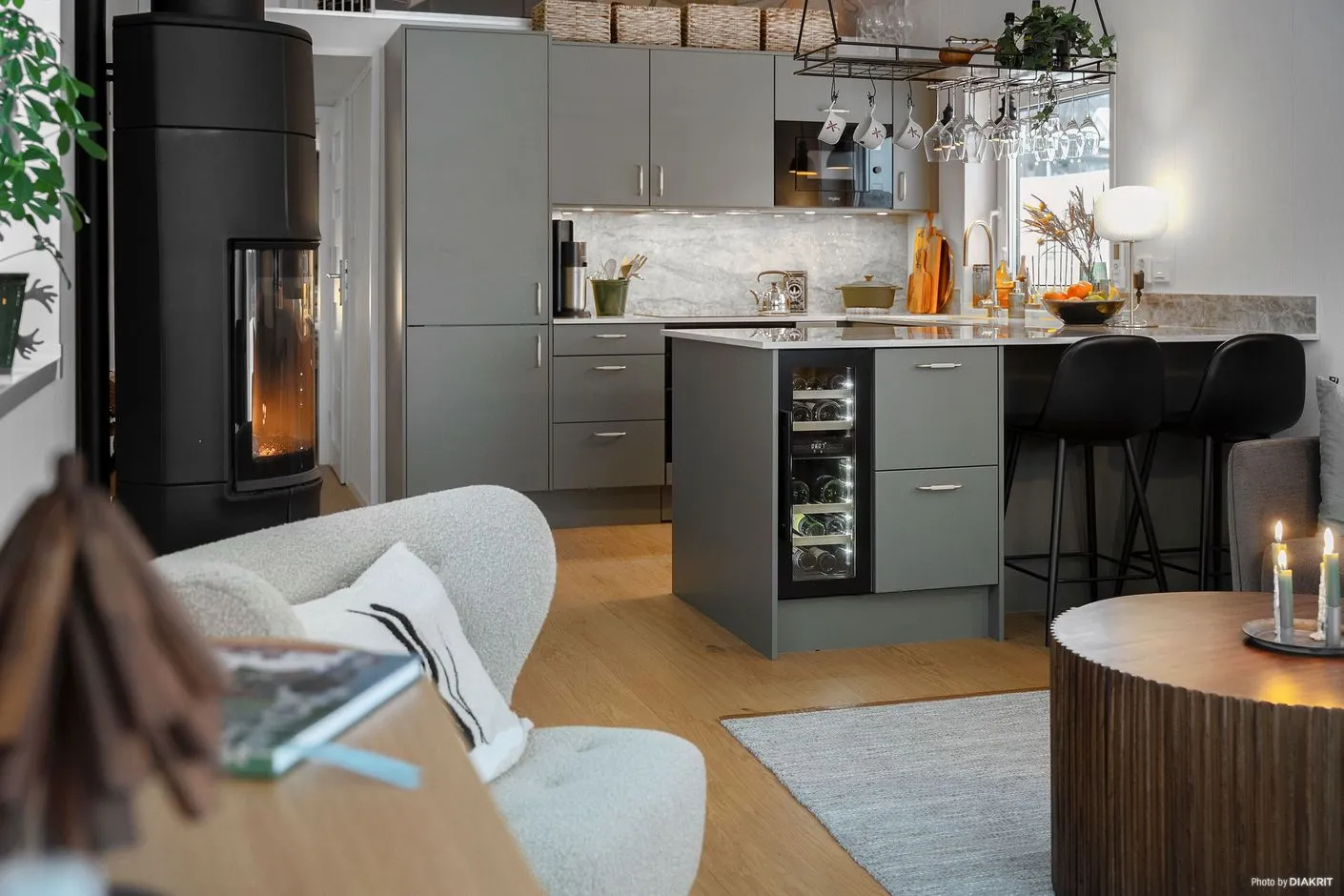 Modern Four-Bedroom House in Hemavan With Contemporary Design - View image 11 of 34