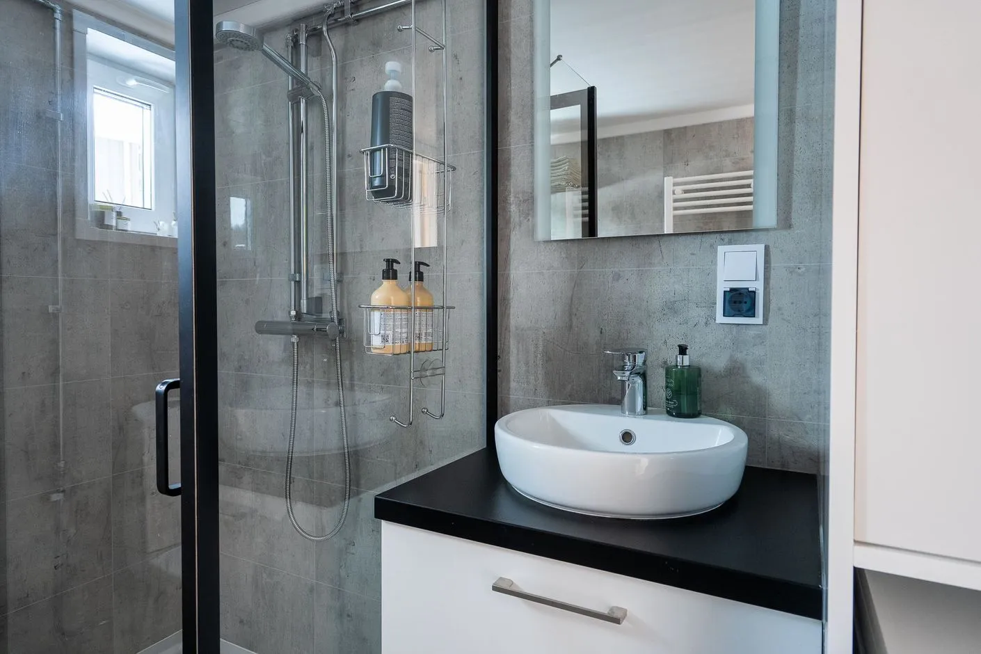 Modern Four-Bedroom House in Hemavan With Contemporary Design - View image 27 of 34