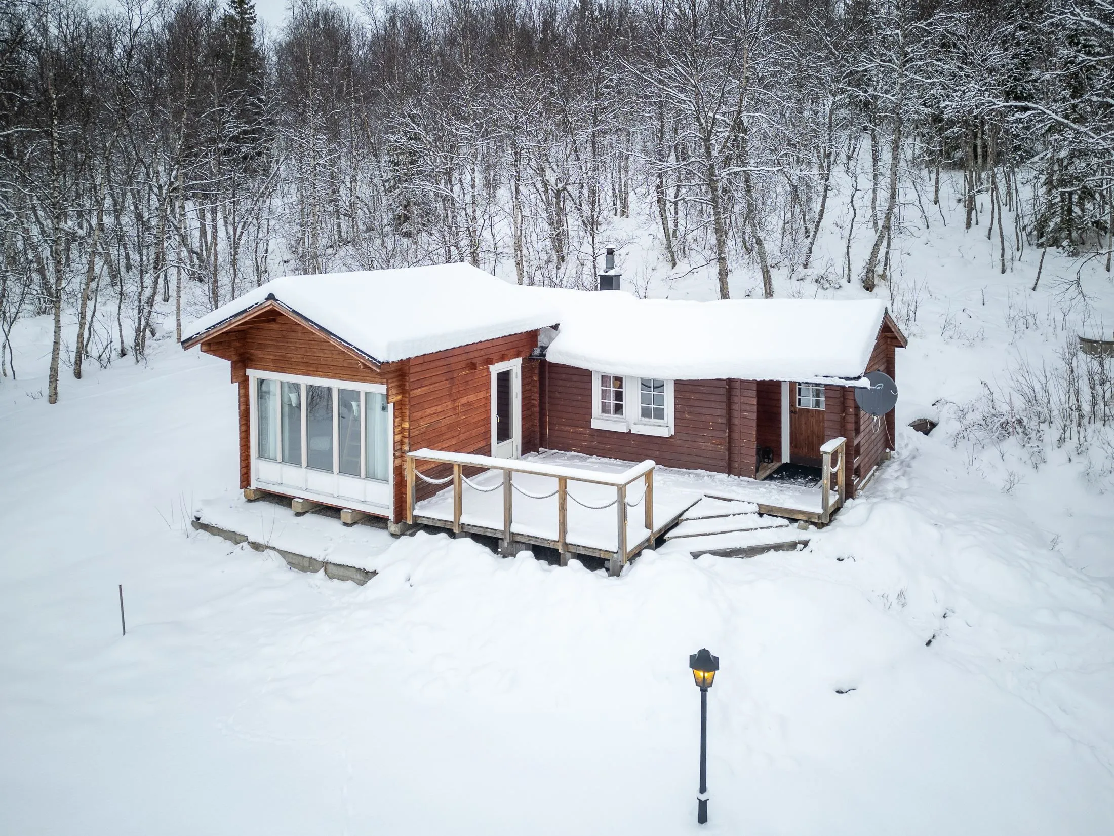 Kompakt 2010-hus med expansiv trädgård i Klimpfjäll, Sverige - Visa bild 12 av 19