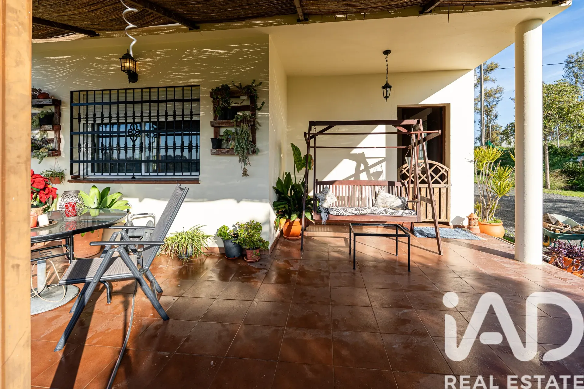 Modern 3-Bedroom Country House with Expansive Garden in Gibraleón, Spain - View image 6 of 35