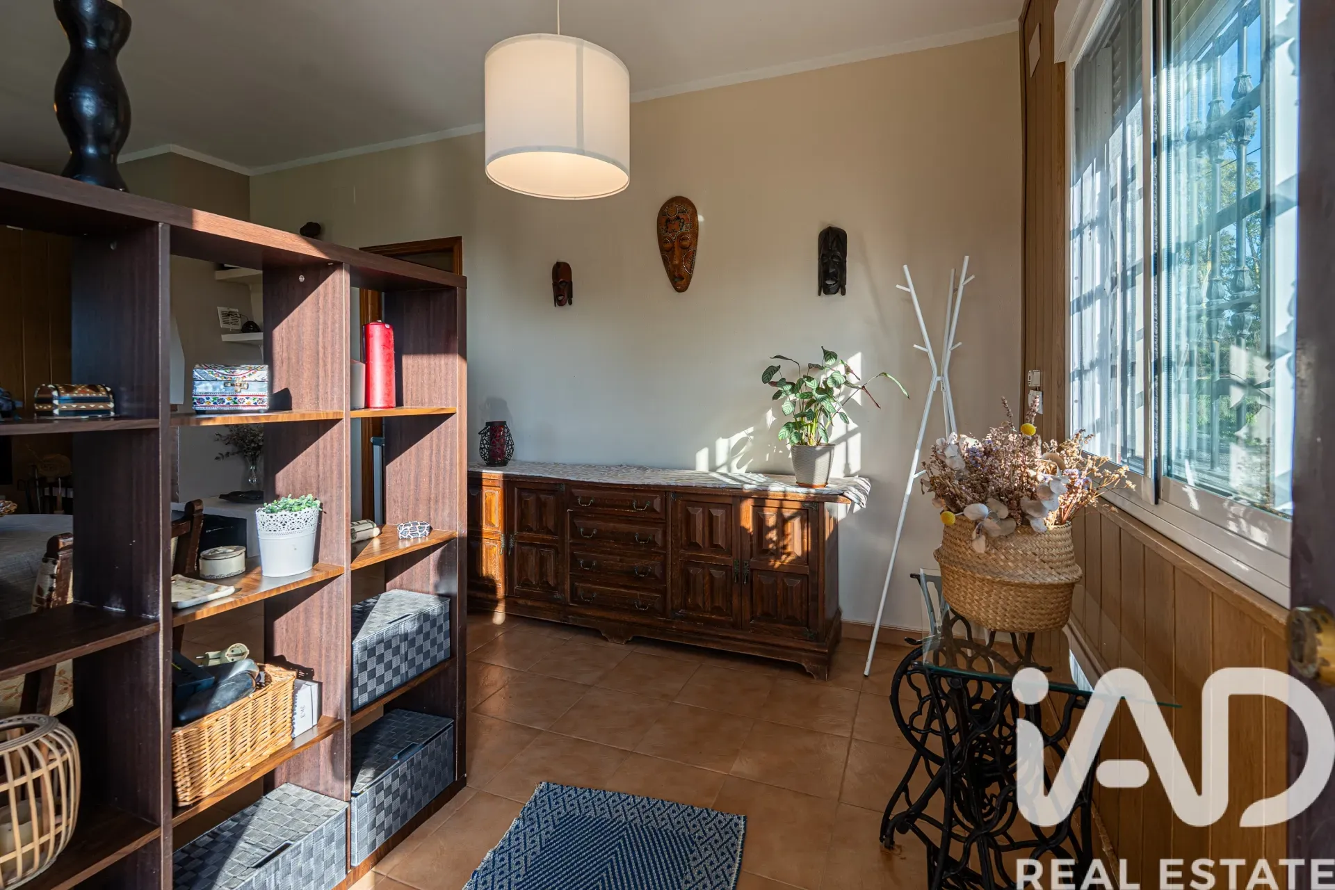 Modern 3-Bedroom Country House with Expansive Garden in Gibraleón, Spain - View image 9 of 35