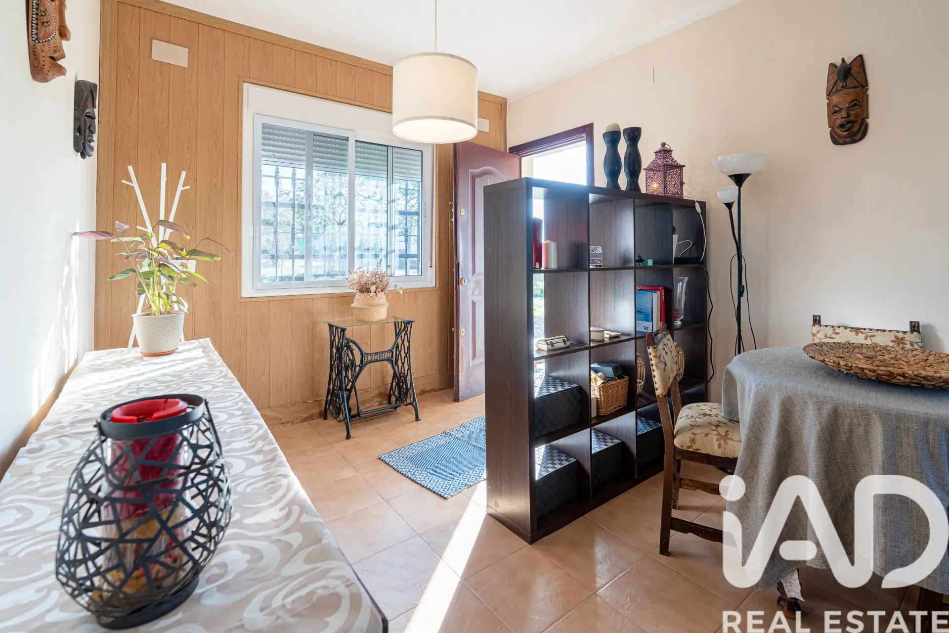 Modern 3-Bedroom Country House with Expansive Garden in Gibraleón, Spain - View image 11 of 35