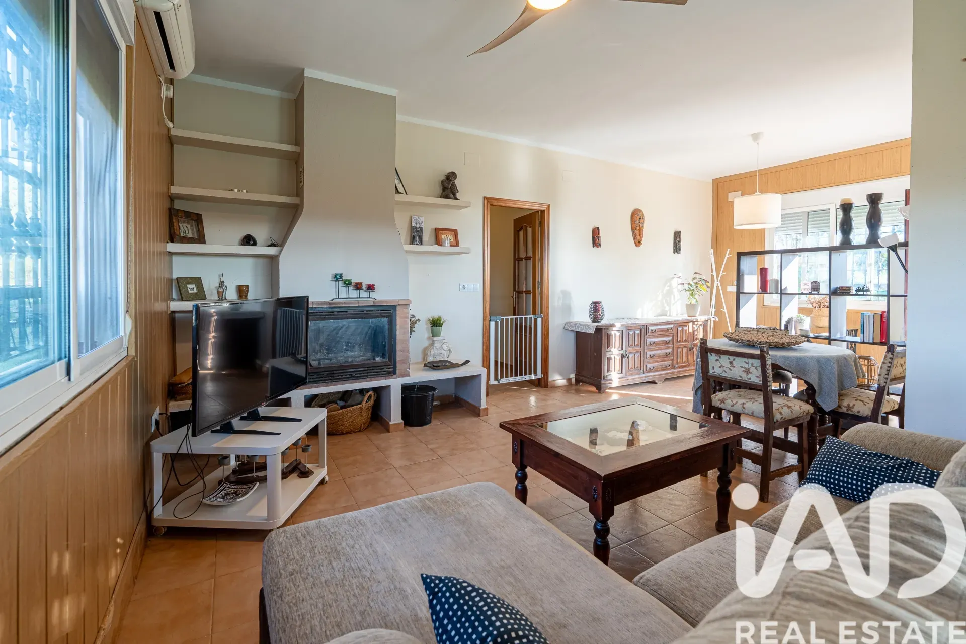 Modern 3-Bedroom Country House with Expansive Garden in Gibraleón, Spain - View image 16 of 35