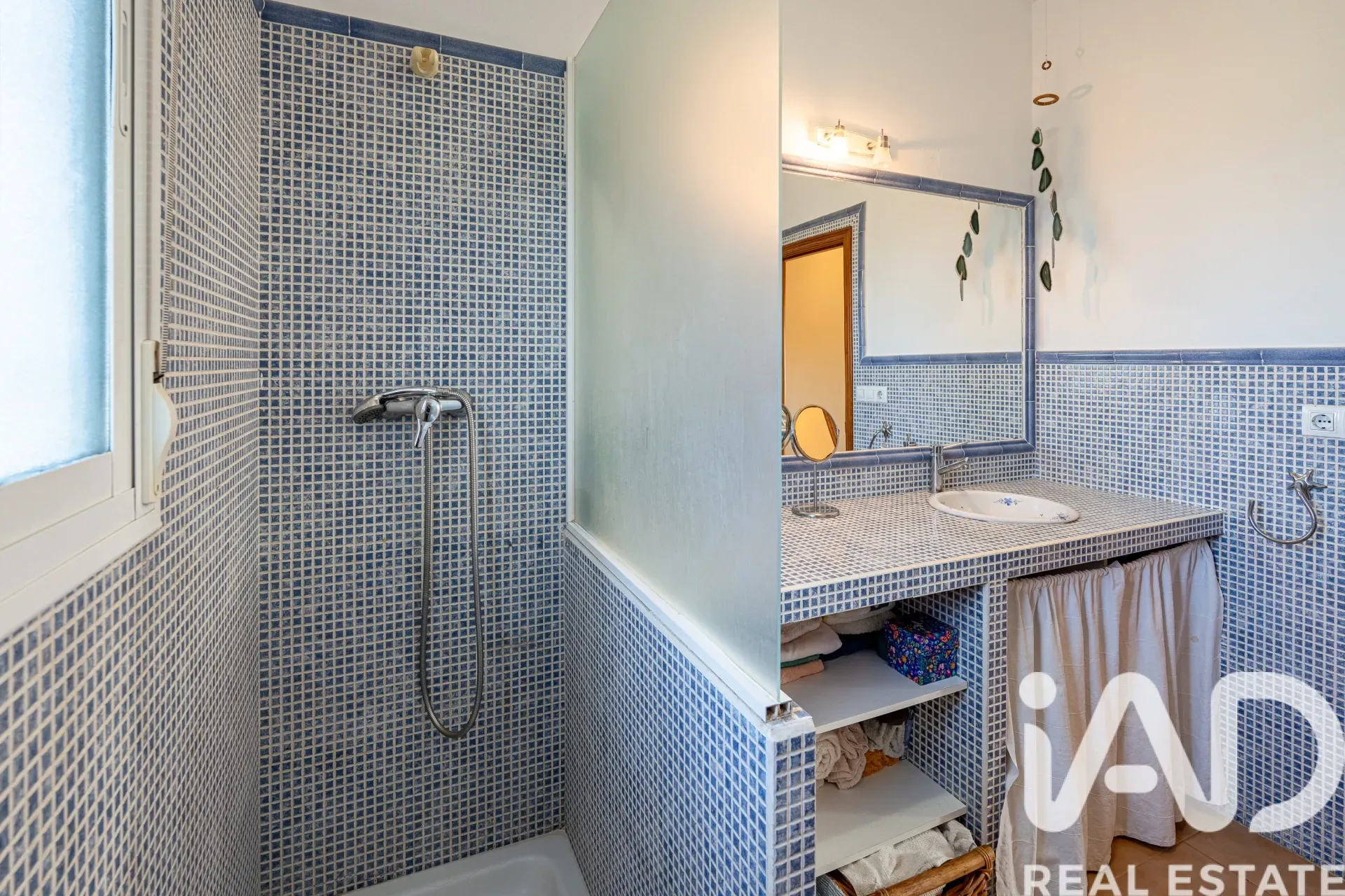 Modern 3-Bedroom Country House with Expansive Garden in Gibraleón, Spain - View image 29 of 35