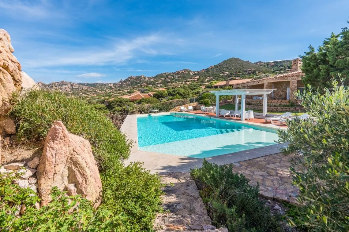 Seafront 5-Bedroom Villa with Infinity Pool in Costa Paradiso, Sardinia - View image 10 of 55