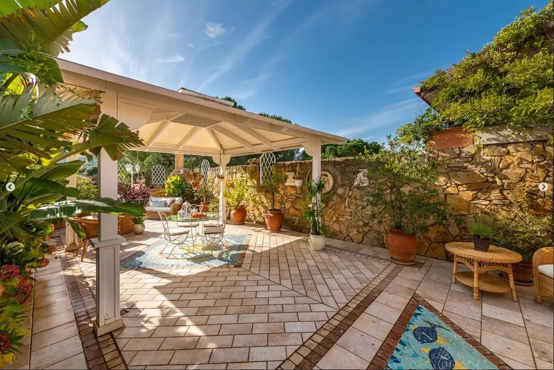 Expansive 7-Bedroom Residence with Balconies in Scenic South Sardinia - Image 5