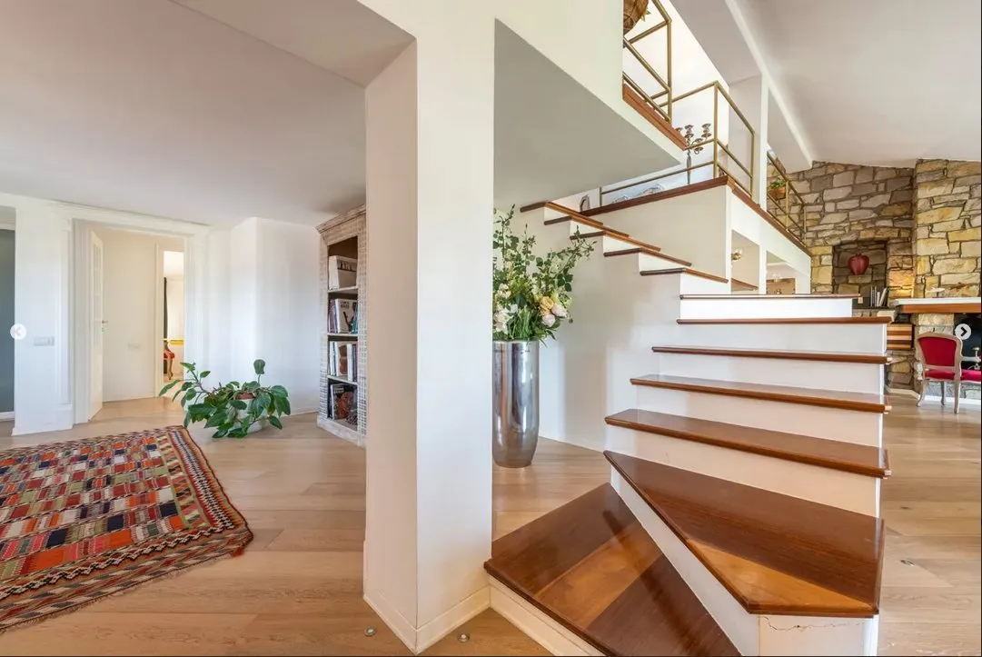 Expansive 7-Bedroom Residence with Balconies in Scenic South Sardinia - View image 20 of 48