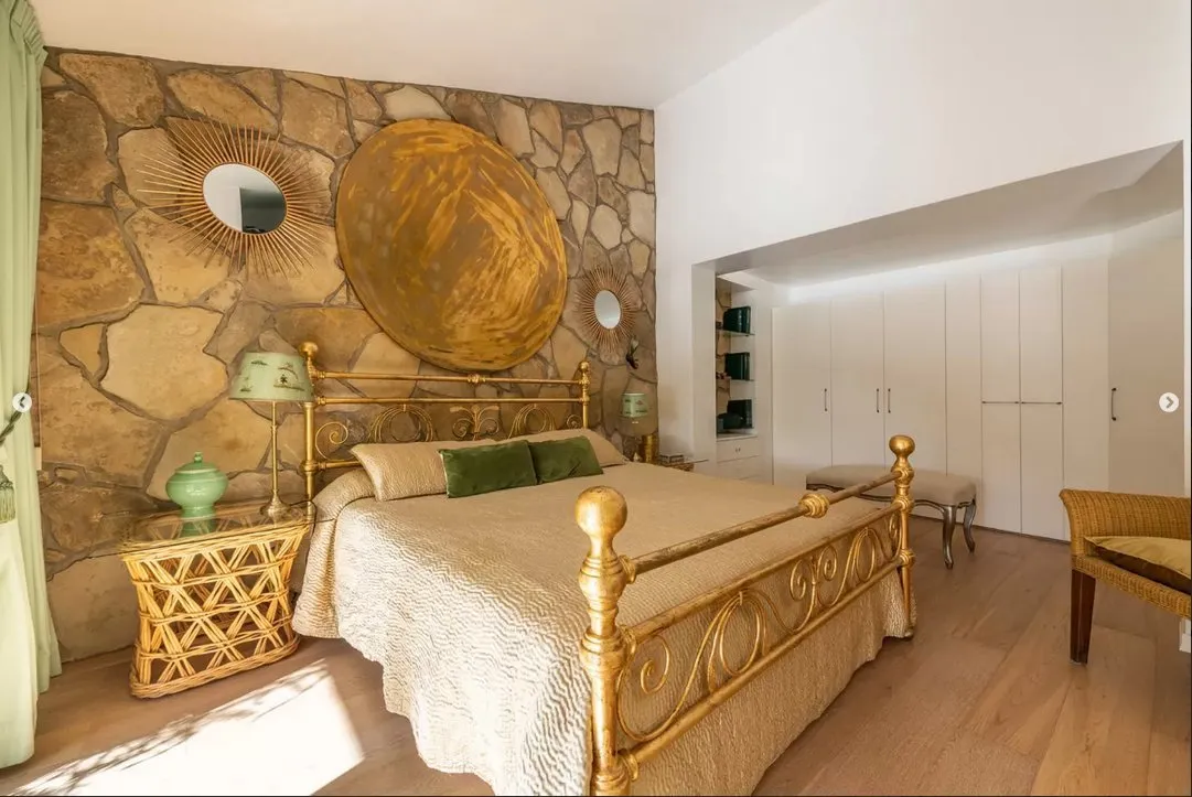 Expansive 7-Bedroom Residence with Balconies in Scenic South Sardinia - View image 38 of 48