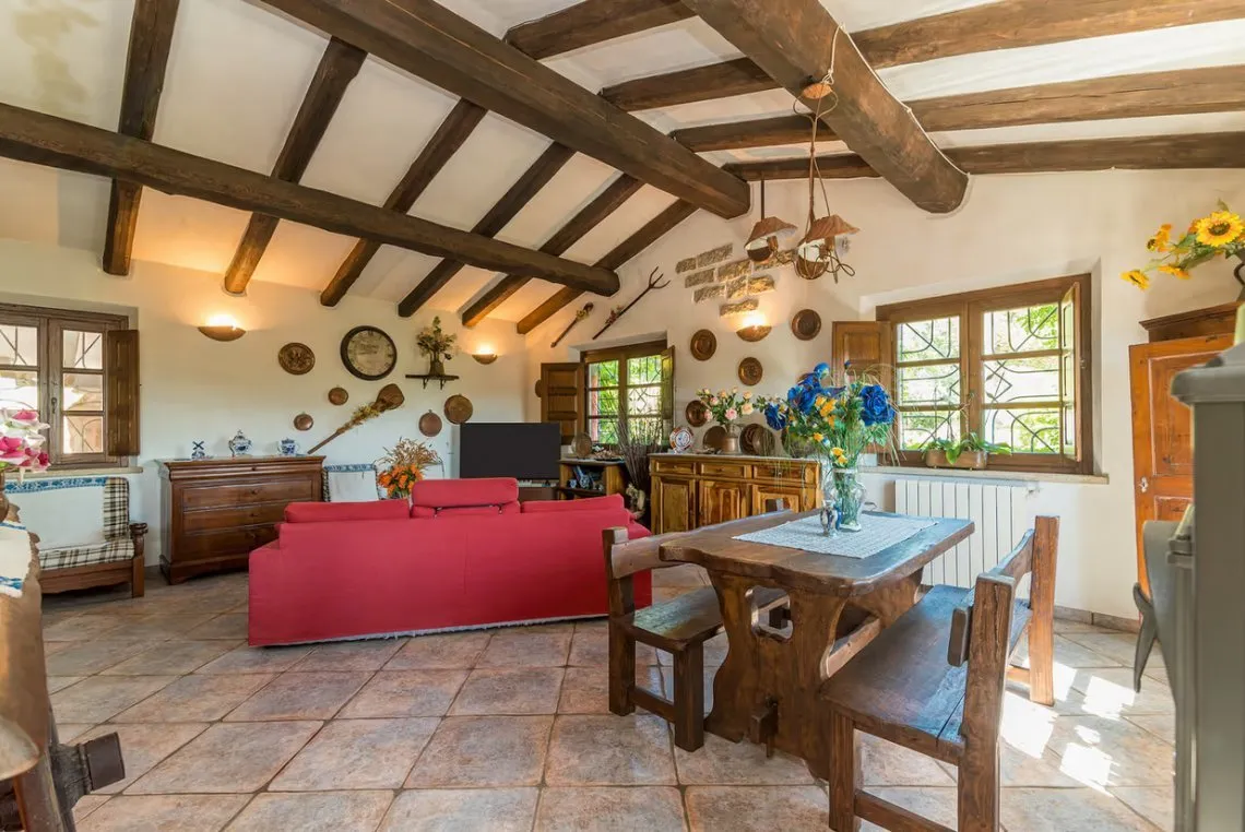 Sardinian Retreat: 5-Bedroom Estate with Pool and Olive Grove in Arzachena - View image 13 of 41