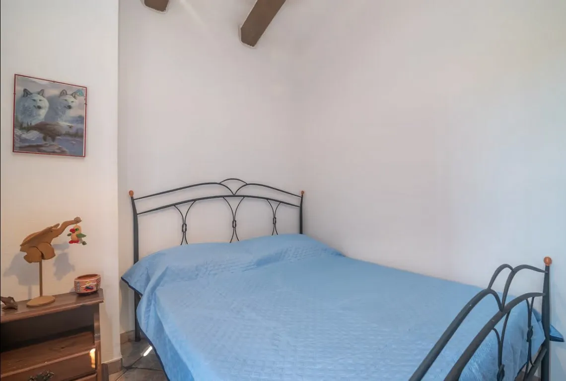 Sardinian Retreat: 5-Bedroom Estate with Pool and Olive Grove in Arzachena - View image 23 of 41