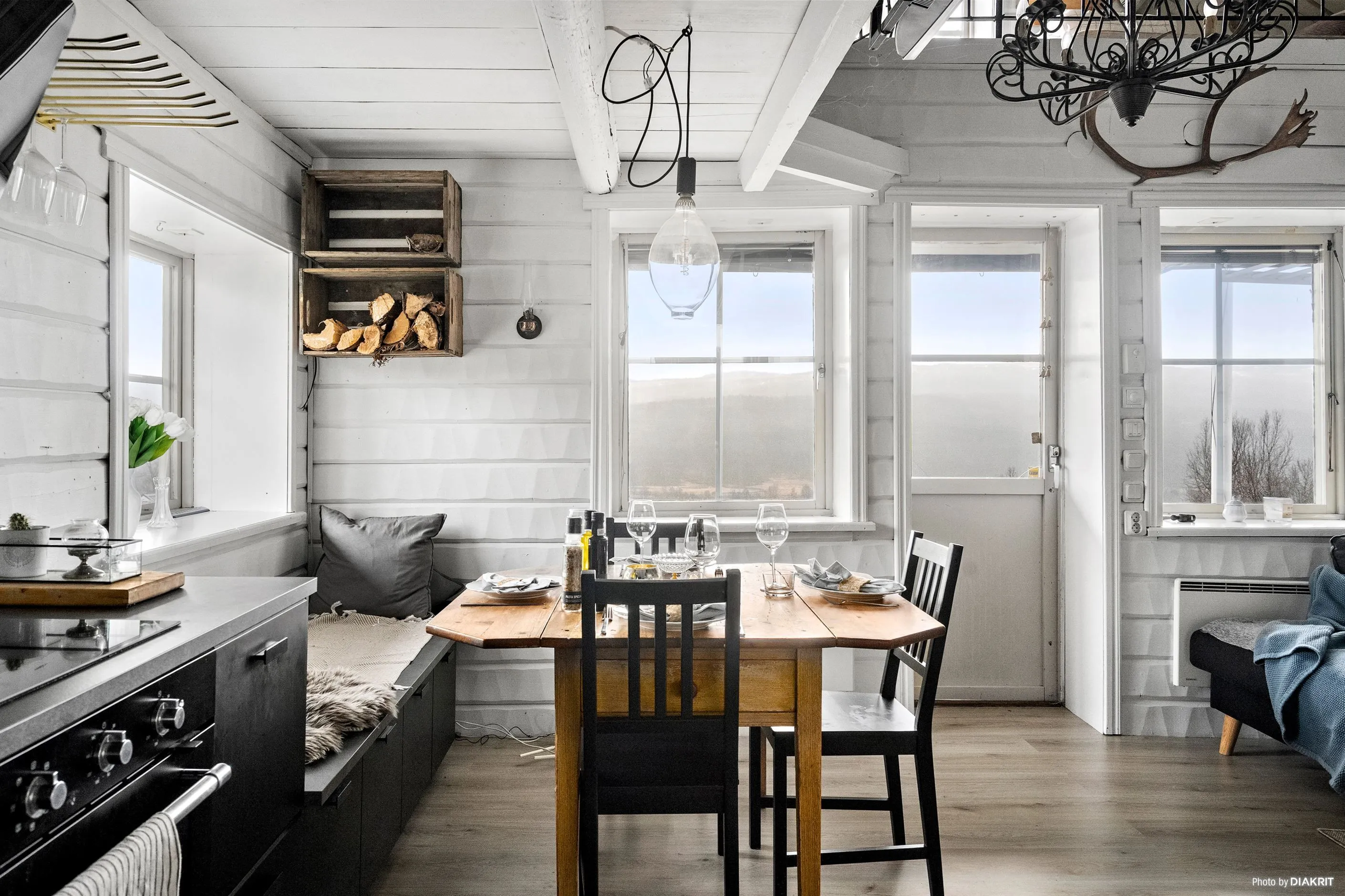 Scandinavian Villa with Expansive Garden in Tärnaby's Alpine Setting - Image 5