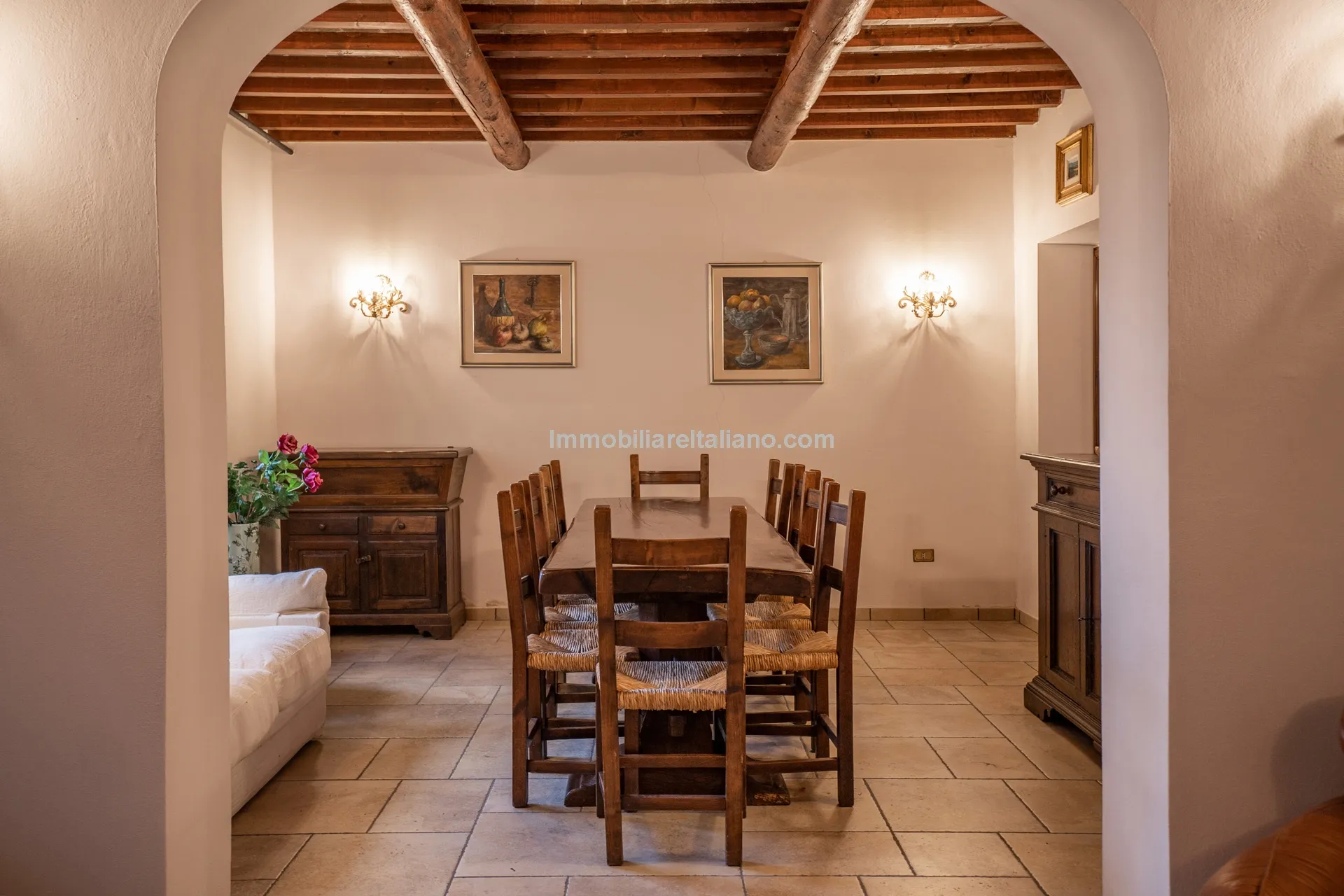 Tuscan Country House with Barn Conversion Potential near Anghiari - View image 41 of 73