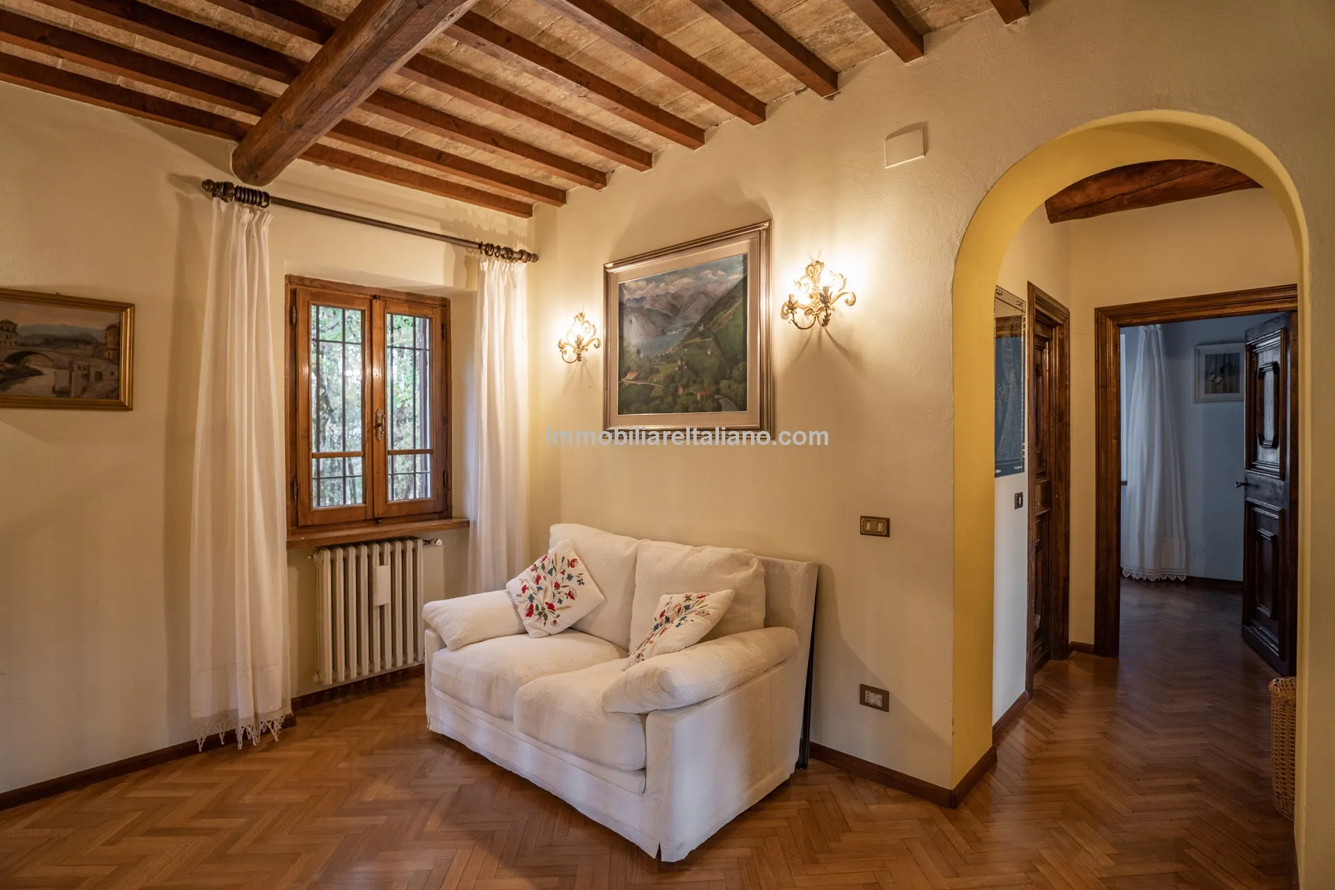 Tuscan Country House with Barn Conversion Potential near Anghiari - View image 56 of 73