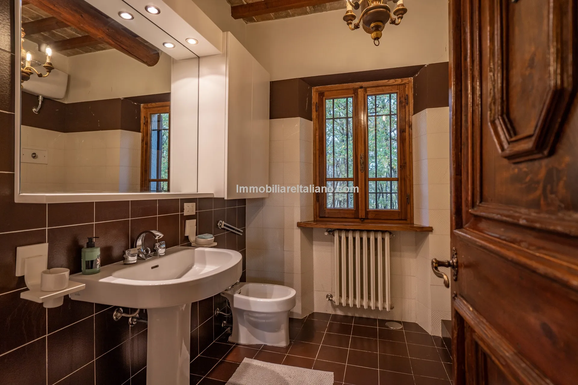 Tuscan Country House with Barn Conversion Potential near Anghiari - View image 68 of 73