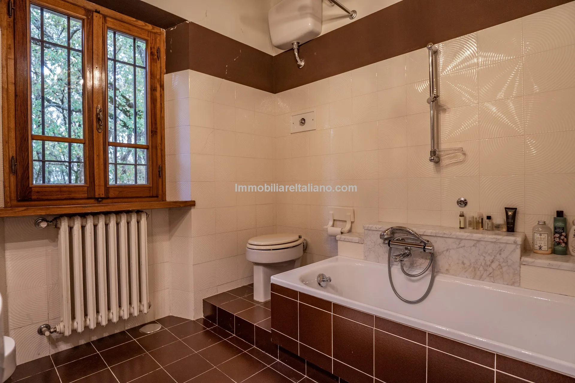 Tuscan Country House with Barn Conversion Potential near Anghiari - View image 69 of 73