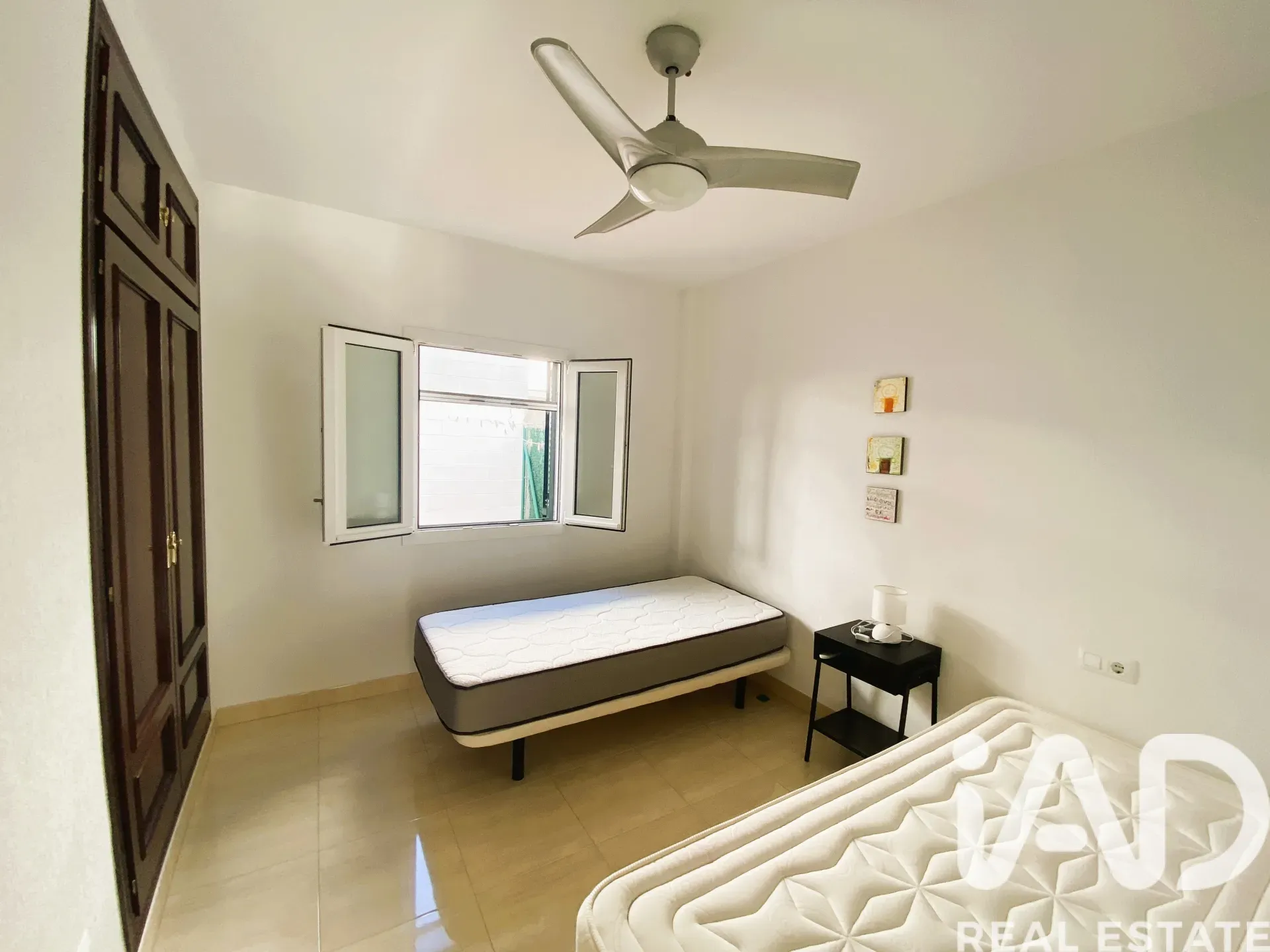 Modern 4-Bedroom House with Pool Near La Barrosa Beach, Chiclana - View image 14 of 40