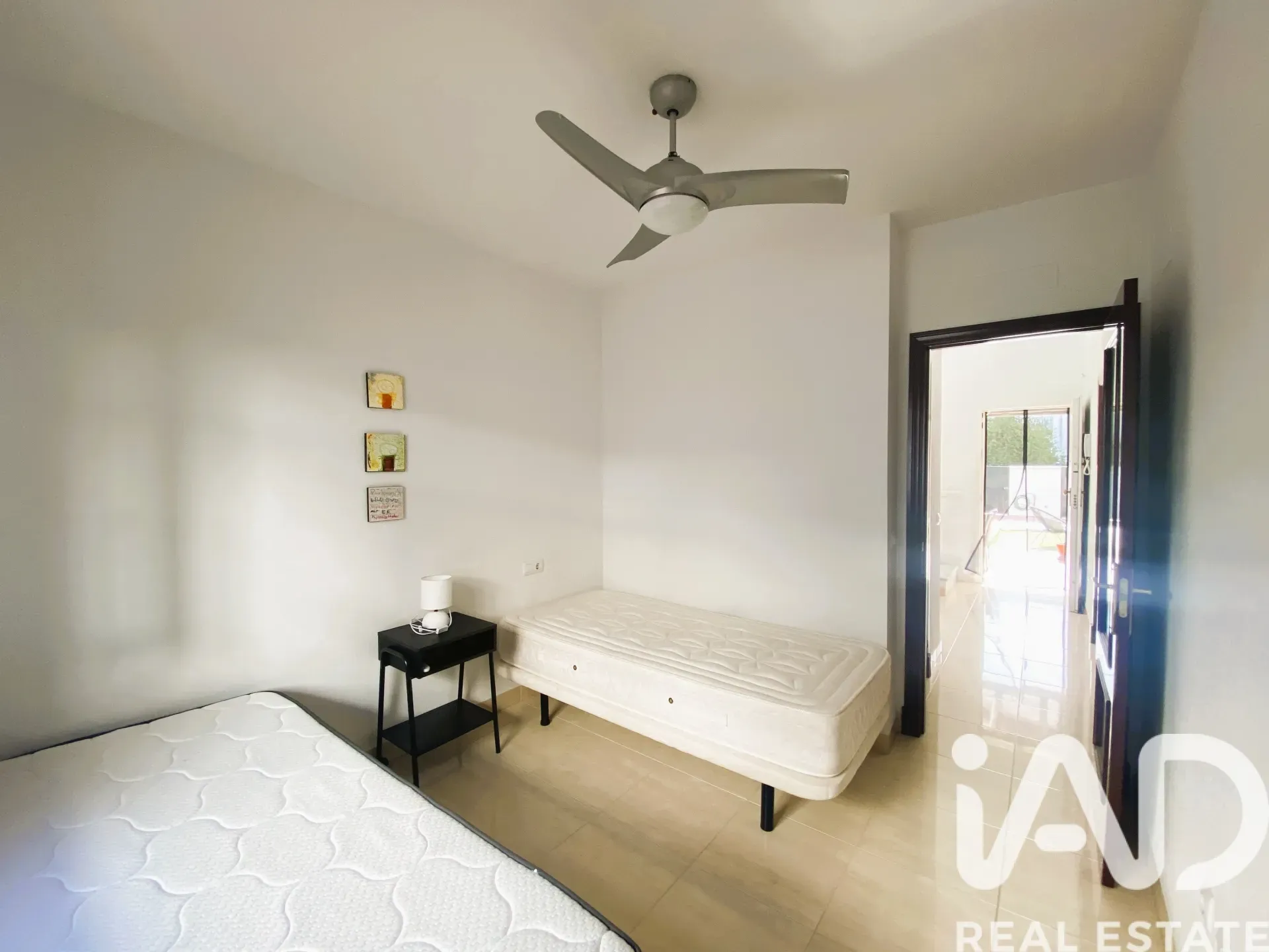 Modern 4-Bedroom House with Pool Near La Barrosa Beach, Chiclana - View image 15 of 40