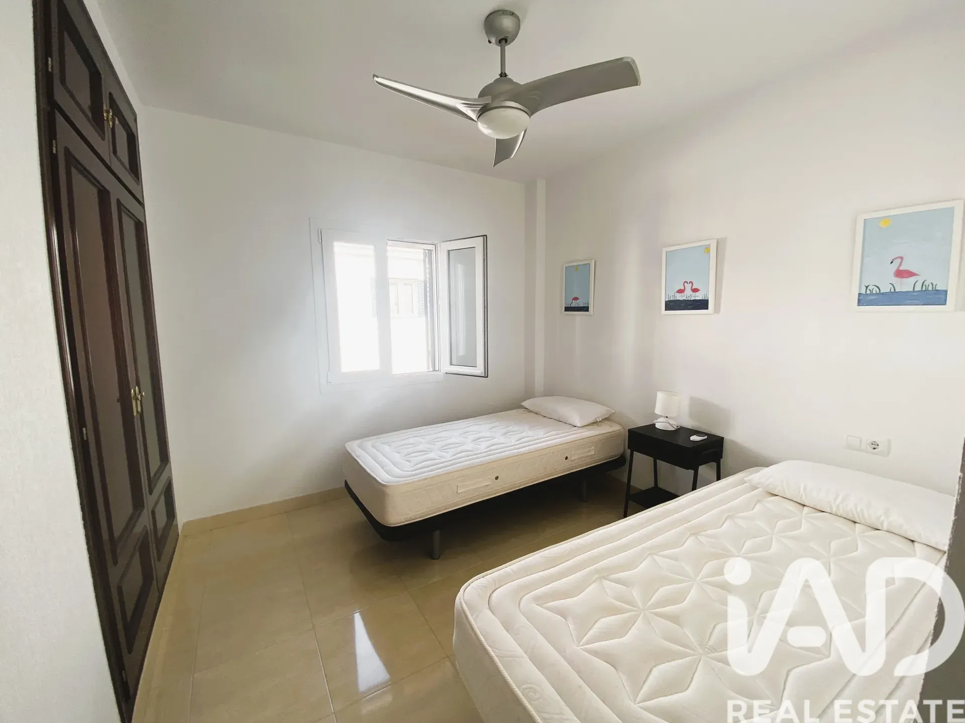 Modern 4-Bedroom House with Pool Near La Barrosa Beach, Chiclana - View image 25 of 40