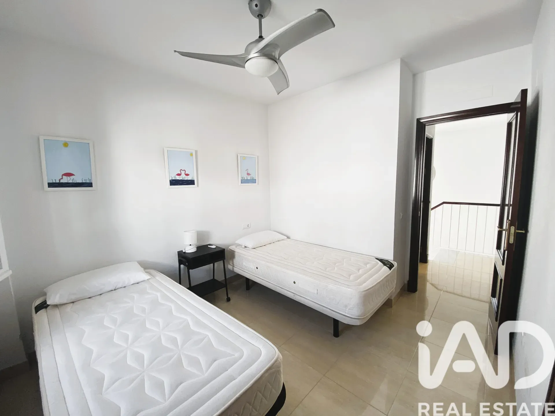 Modern 4-Bedroom House with Pool Near La Barrosa Beach, Chiclana - View image 26 of 40