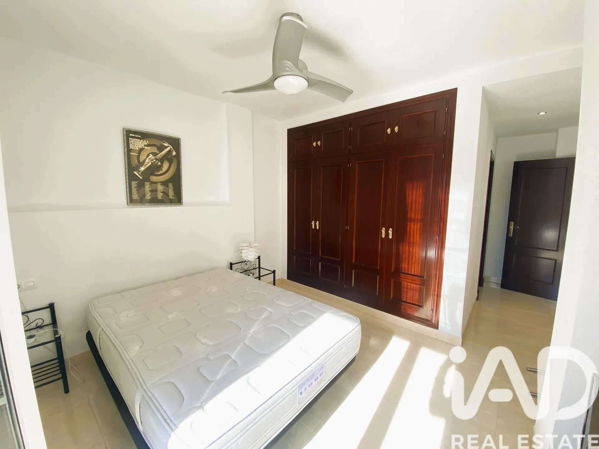 Modern 4-Bedroom House with Pool Near La Barrosa Beach, Chiclana - View image 33 of 40