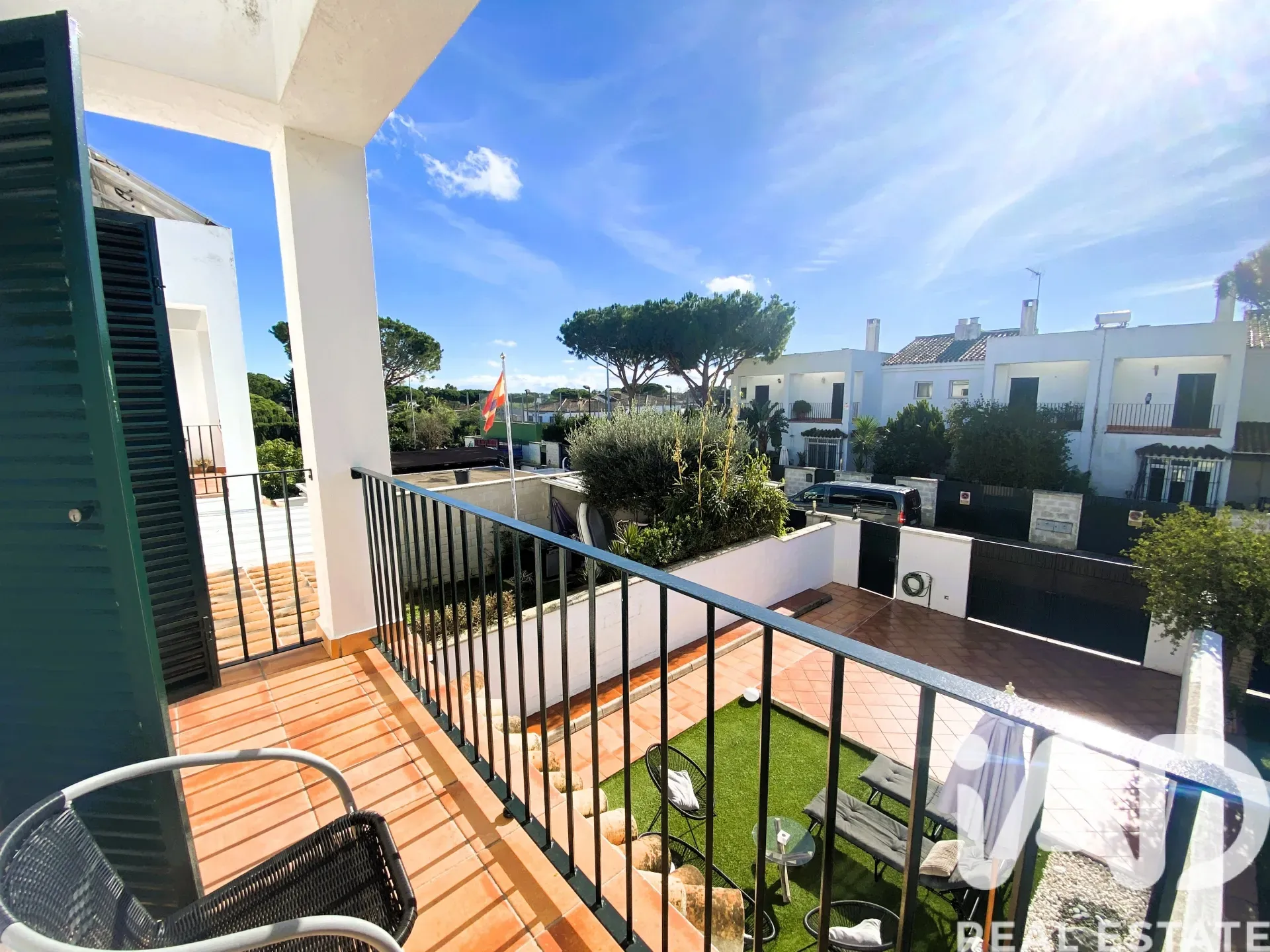 Modern 4-Bedroom House with Pool Near La Barrosa Beach, Chiclana - View image 37 of 40