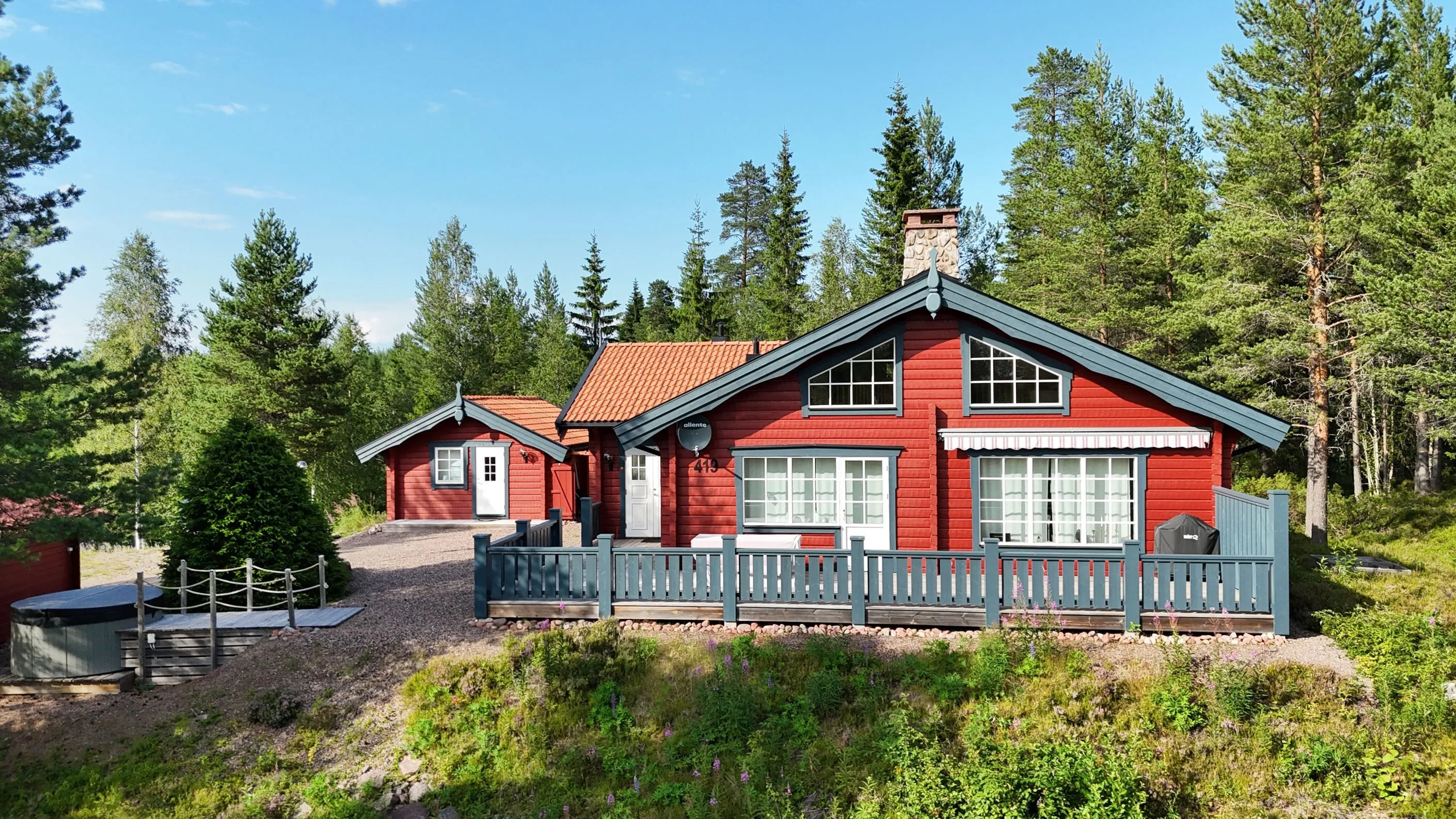 Modern 4-Bedroom Bungalow with Pool and Spacious Garden in Kläppen, Sweden - Image 1