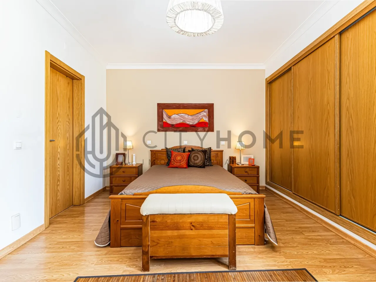 4-Bedroom Townhouse with Pool and Garden in Ferreiras, Faro - View image 17 of 26