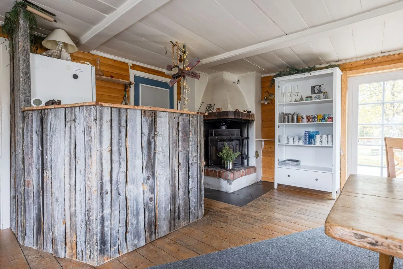 1990s Swedish Cabin with Business Potential in Scenic Härjedalen - View image 6 of 58