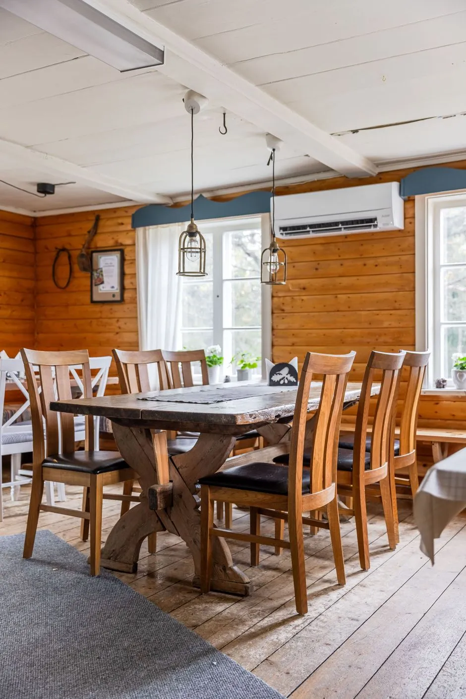 1990s Swedish Cabin with Business Potential in Scenic Härjedalen - View image 7 of 58