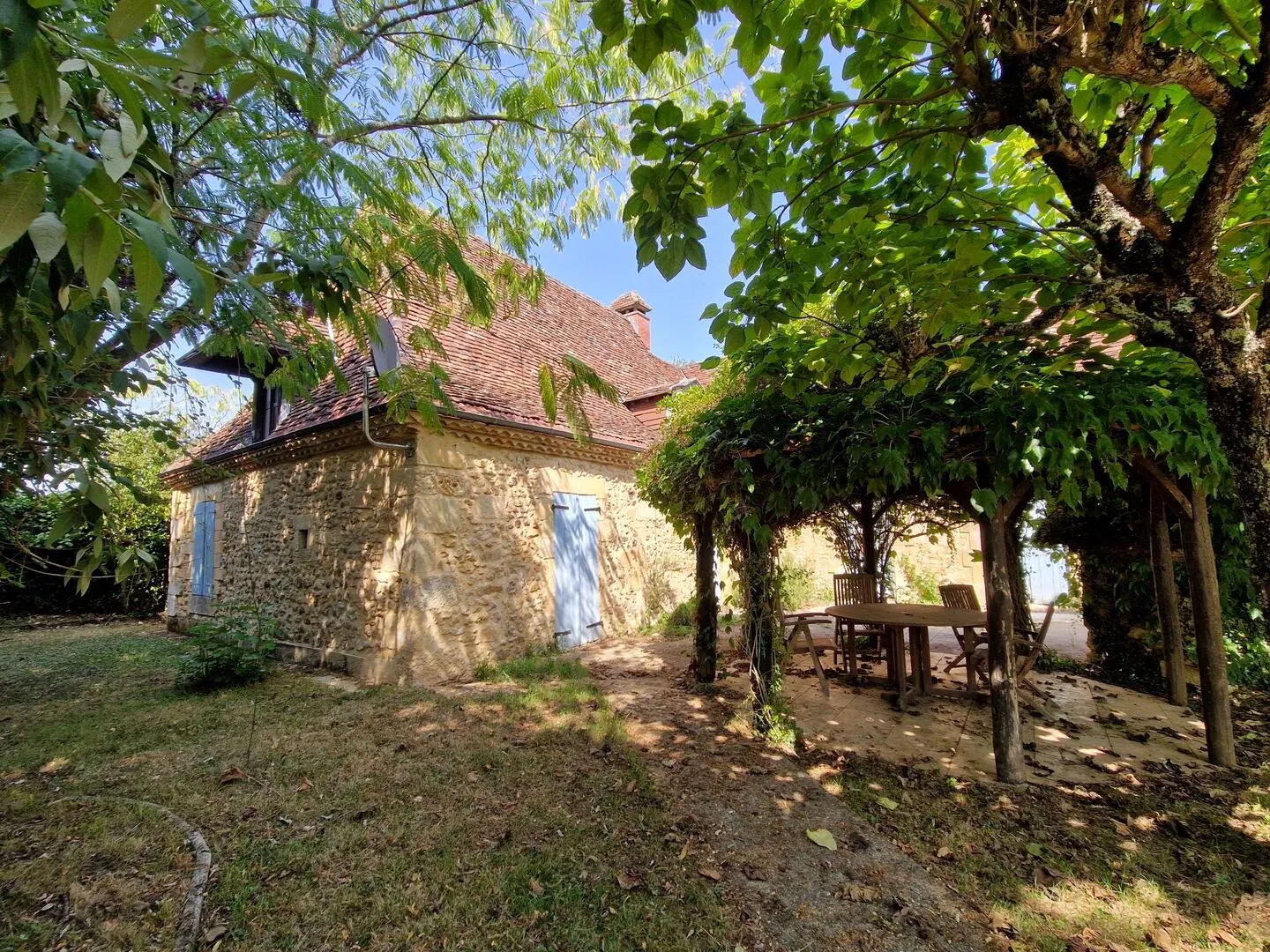 Historic 5-Bedroom Stone House with Pool and Acreage in Le Bugue - View image 37 of 39